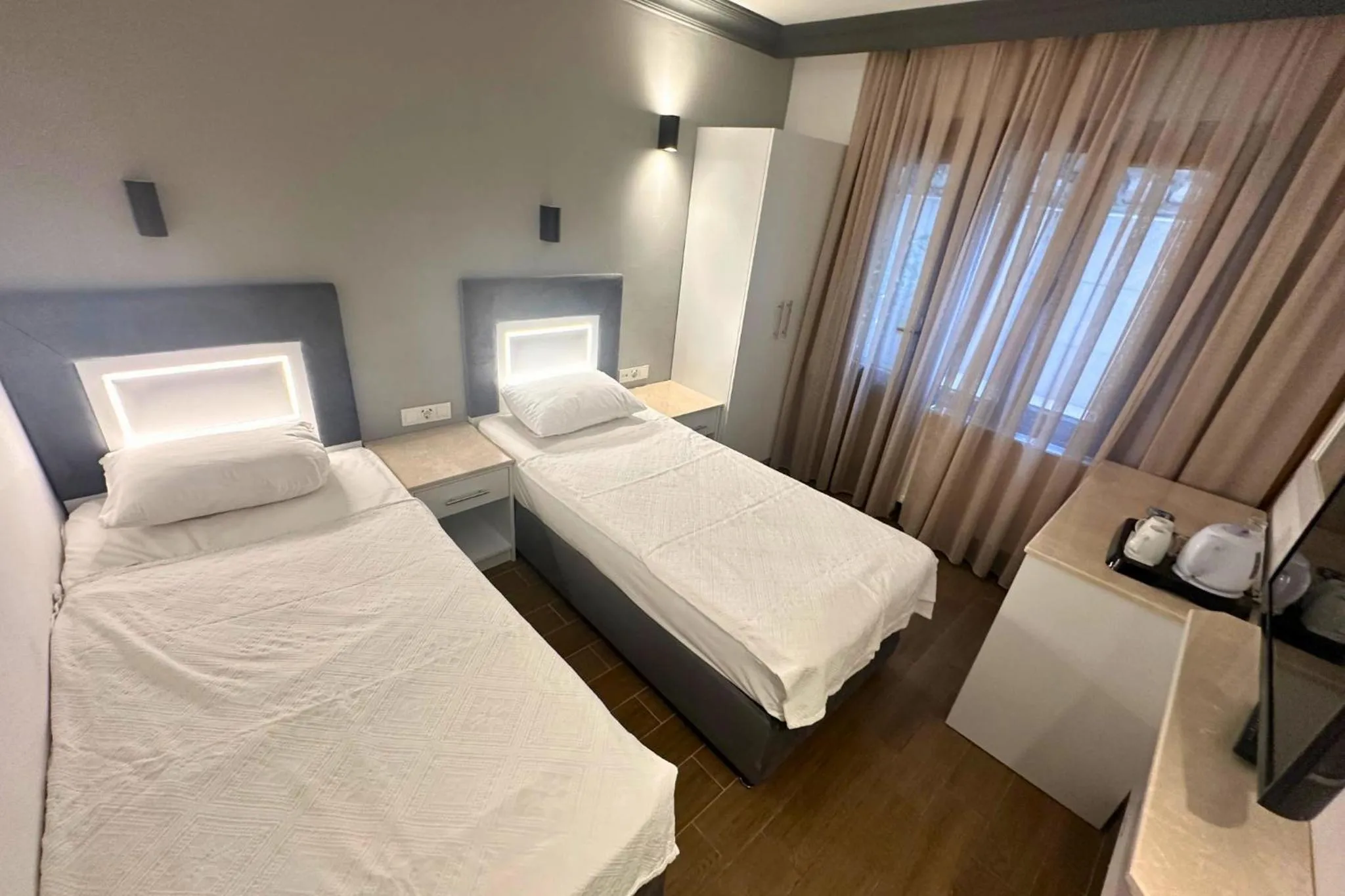 Bed in Hotel Peninsula