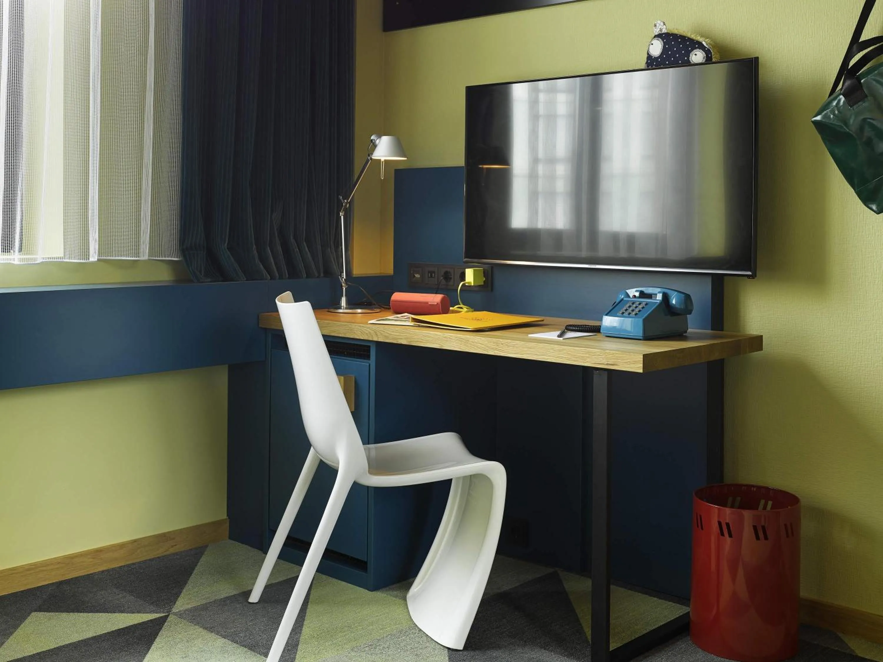 Bedroom in 25hours Hotel The Trip