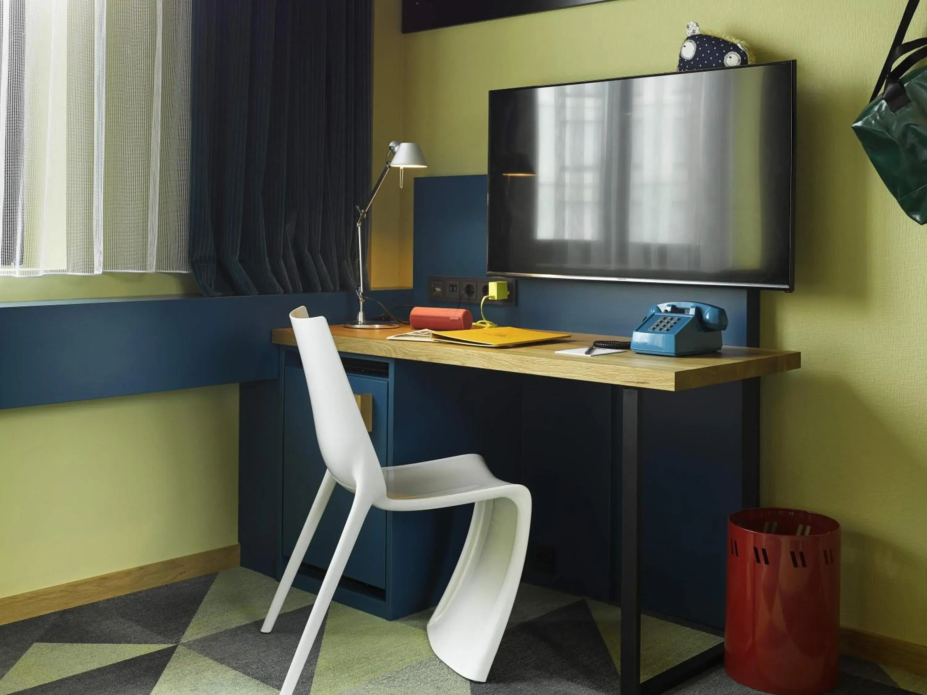 Small in 25hours Hotel The Trip Small in 25hours Hotel The Trip