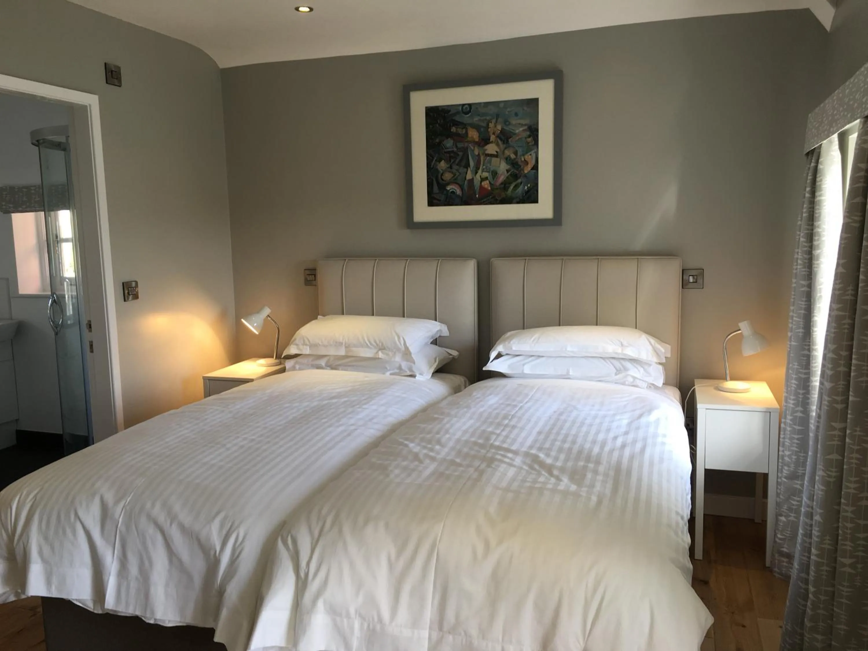 Bedroom, Bed in Portmeirion Village & Castell Deudraeth