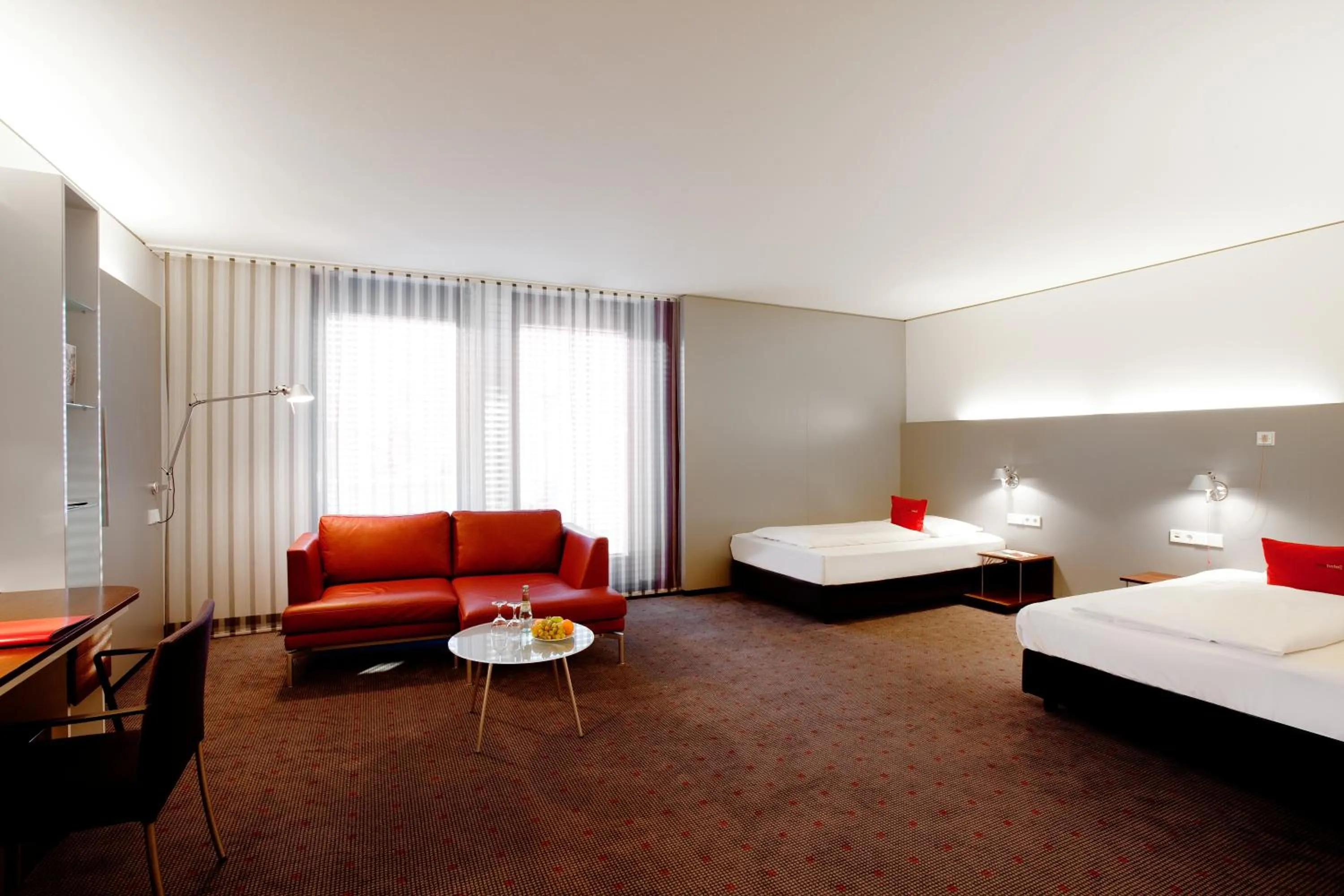 Day, Bed in Vienna House Easy by Wyndham Stuttgart