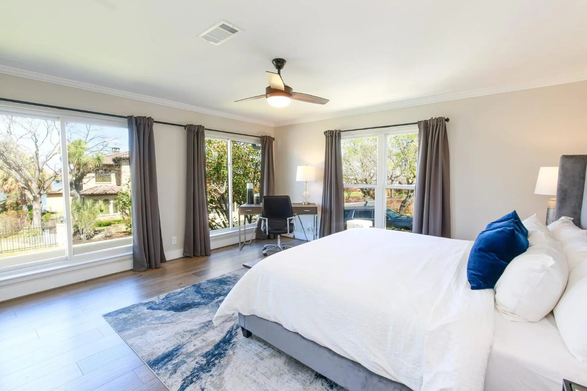 Bed in Luxury Spanish Style Home Walking Steps to HSB Resort