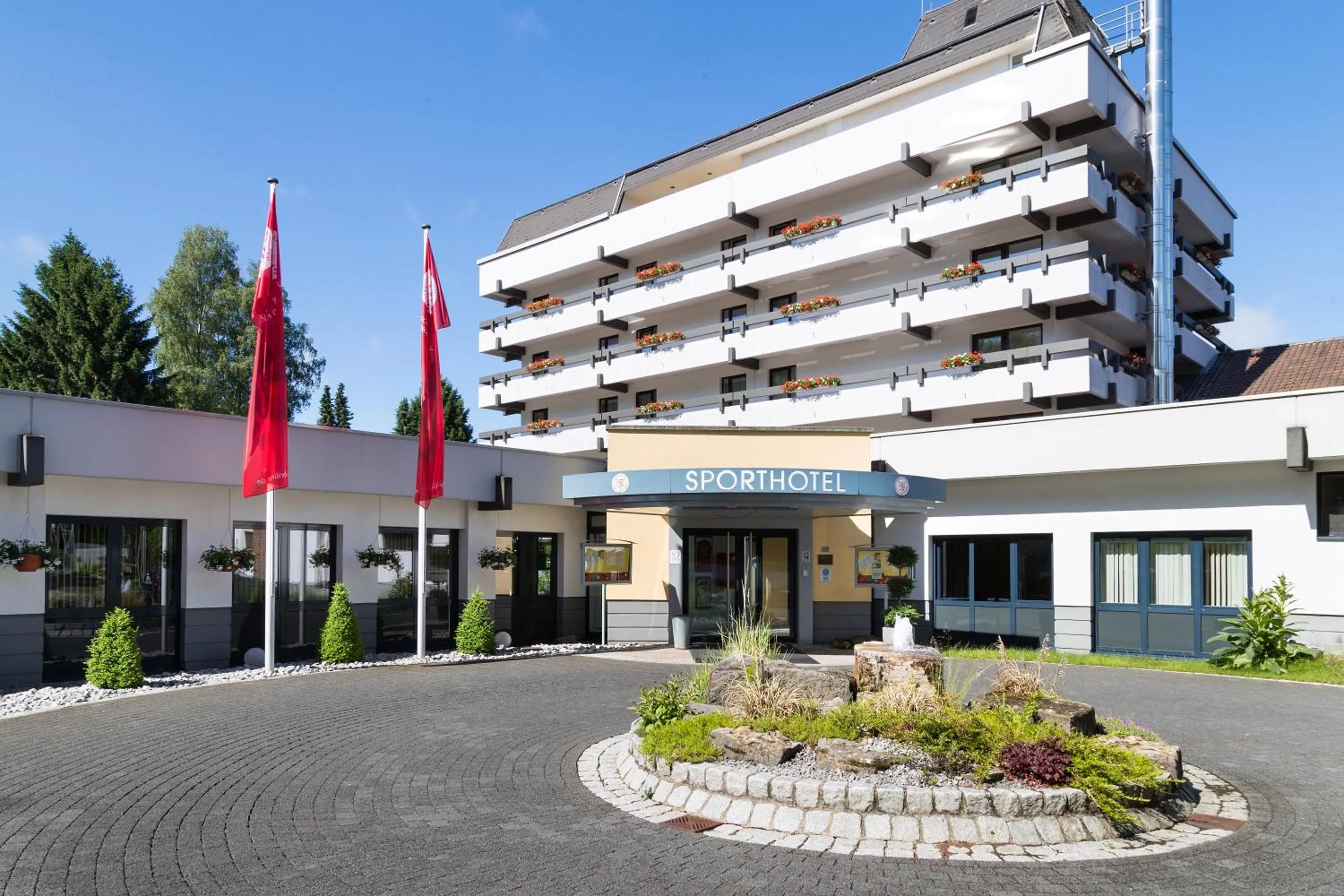 Facade/entrance in Sporthotel Grünberg