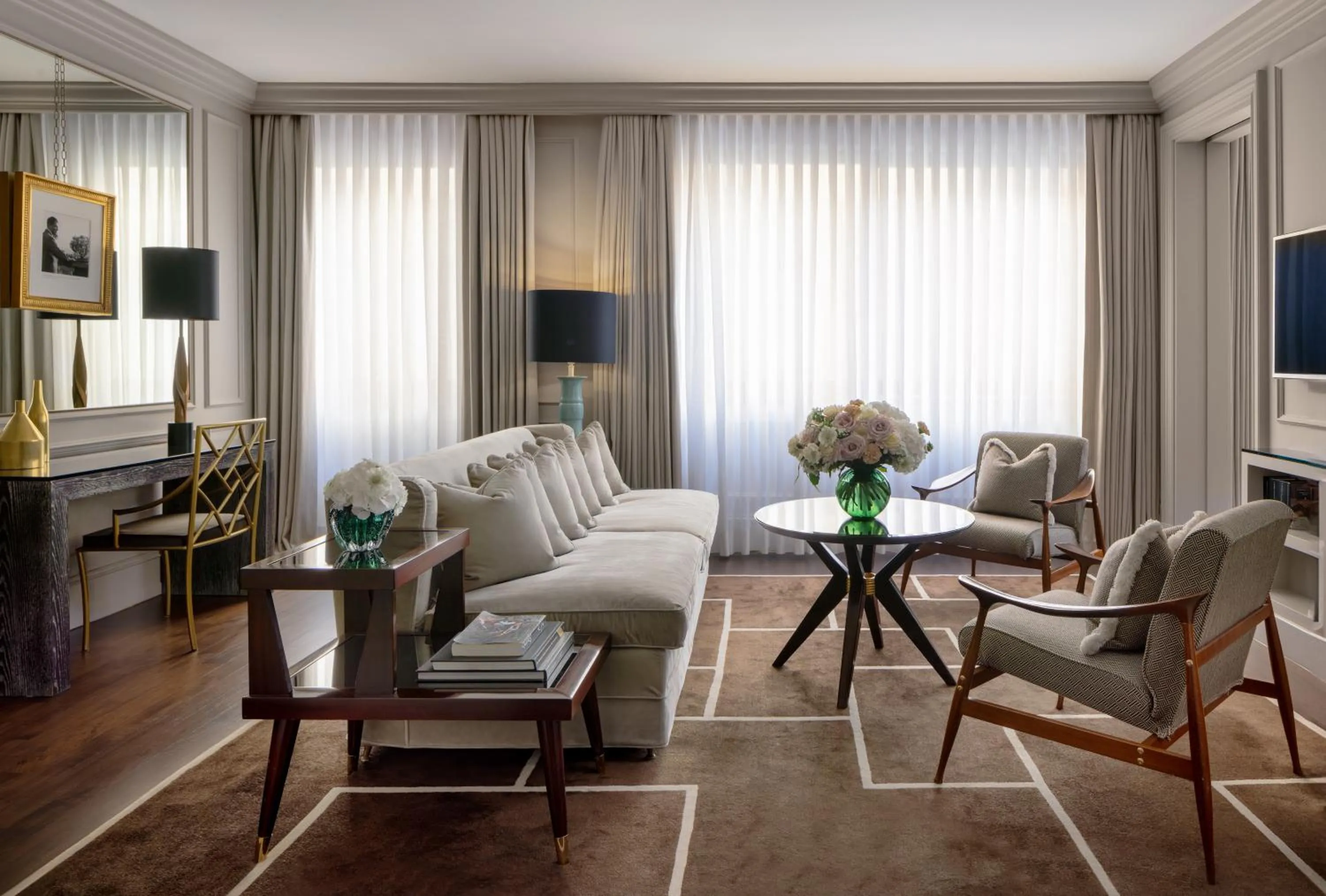 Living room in Portrait Firenze - Lungarno Collection