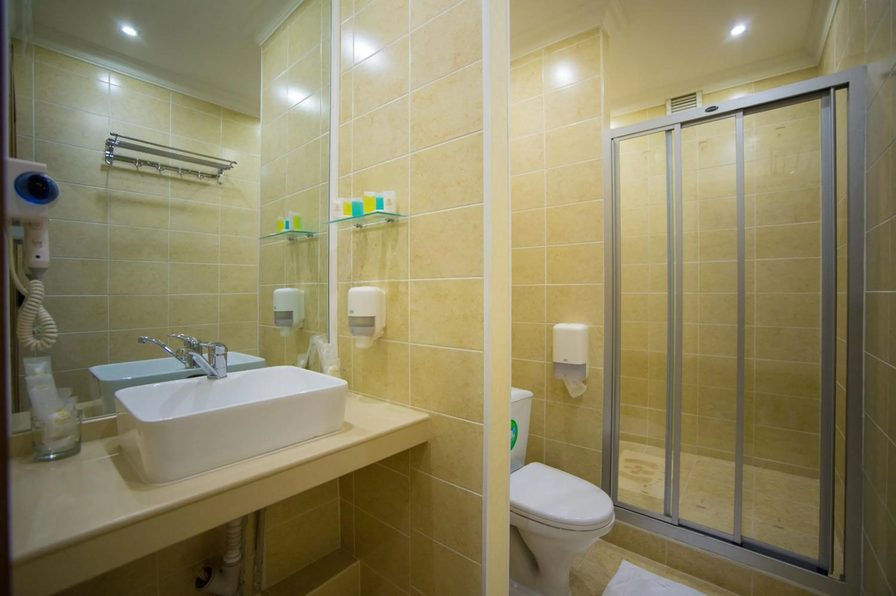 Bathroom in Mildom Hotel