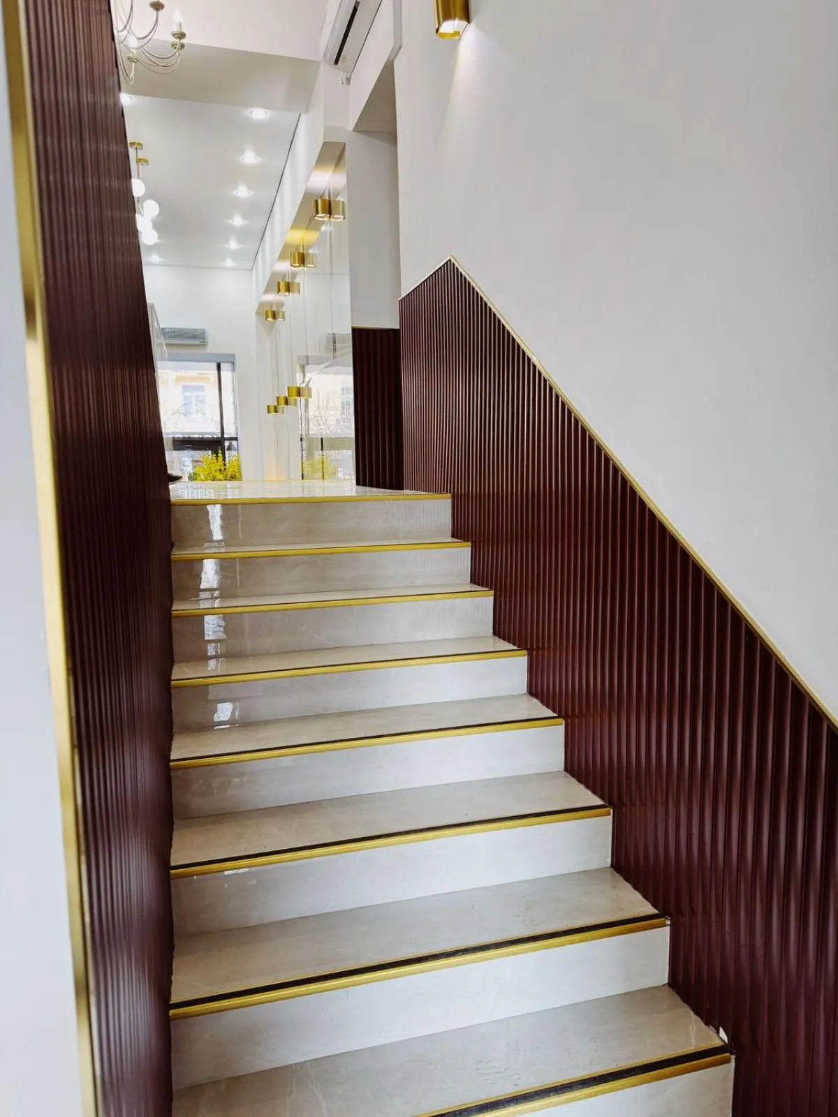 Property building in Mildom Hotel