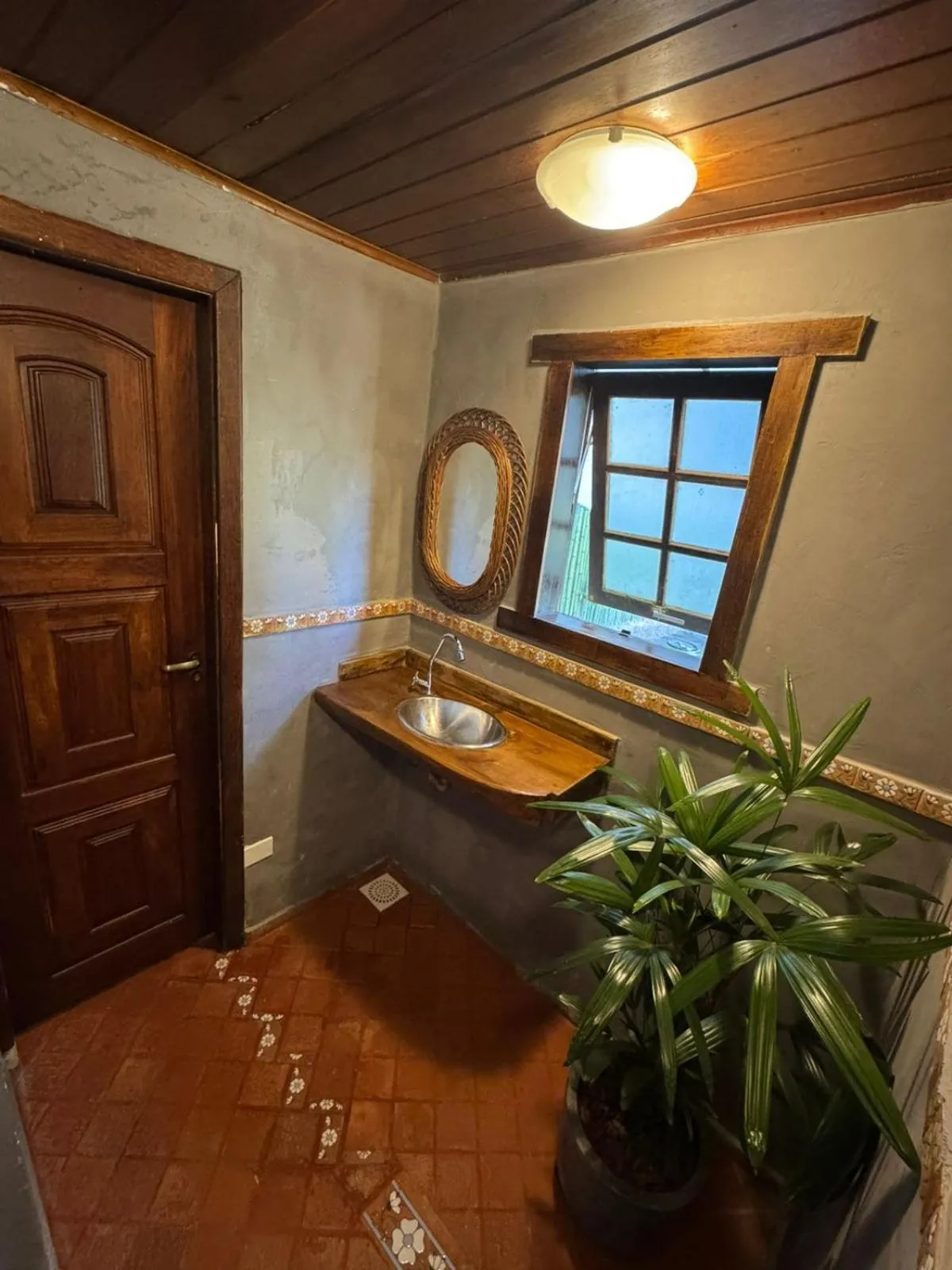 Bathroom in POUSADA APOEMA PETRÓPOLIS-Rj