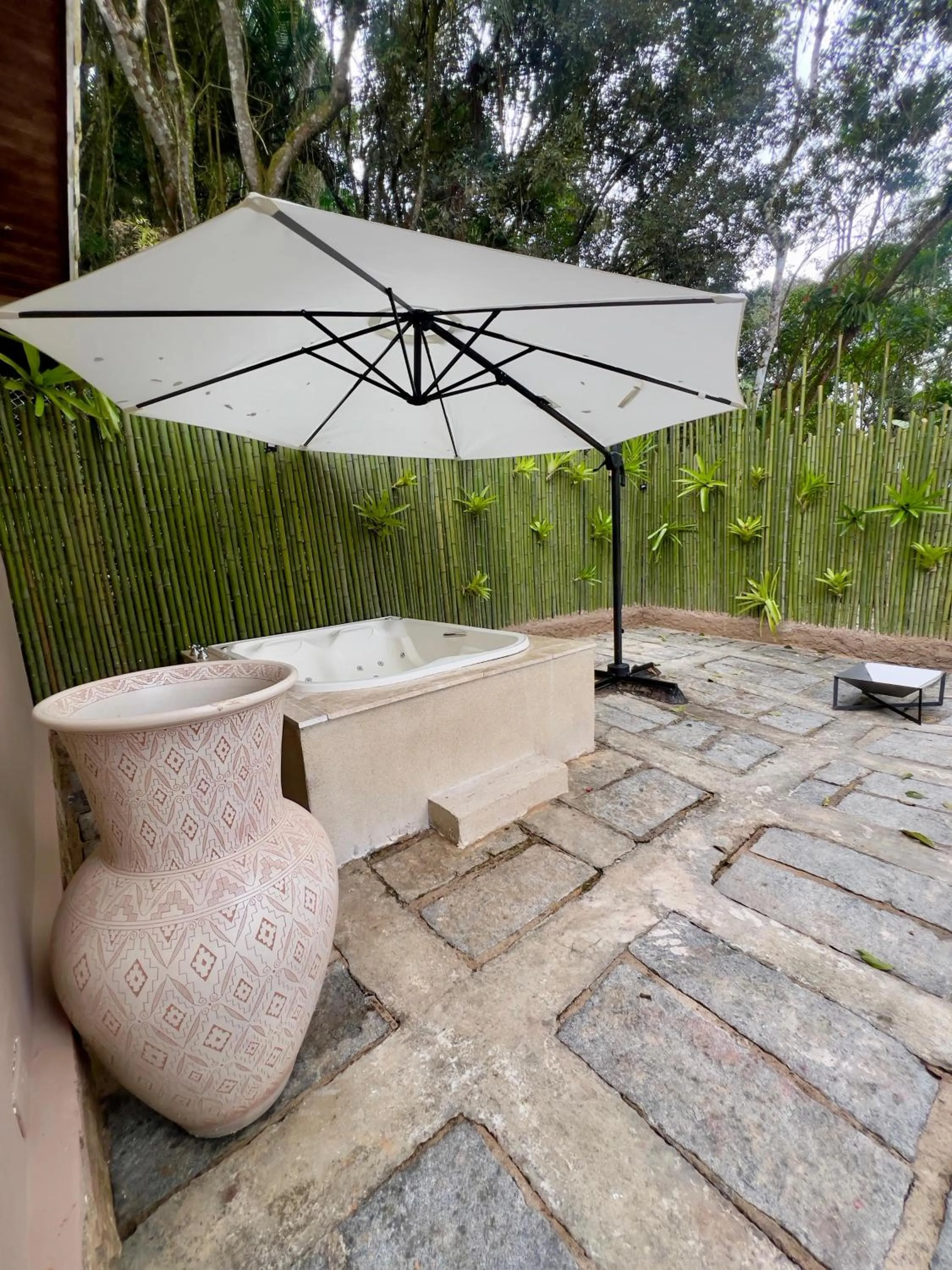 Hot Tub in POUSADA APOEMA PETRÓPOLIS-Rj