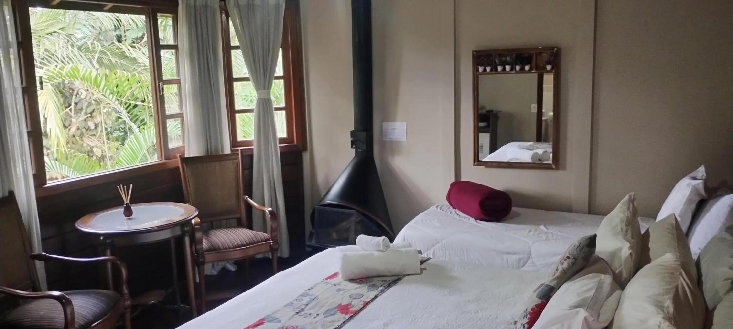 Photo of the whole room, Bed in POUSADA APOEMA PETRÓPOLIS-Rj