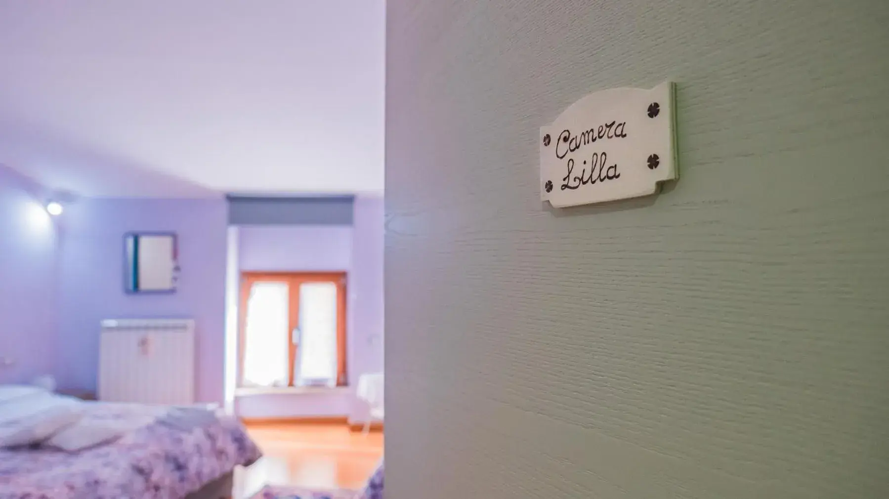 Quadruple Room with Private Bathroom in Bed and Breakfast Torre Polidori Quadruple Room with Private Bathroom in Bed and Breakfast Torre Polidori