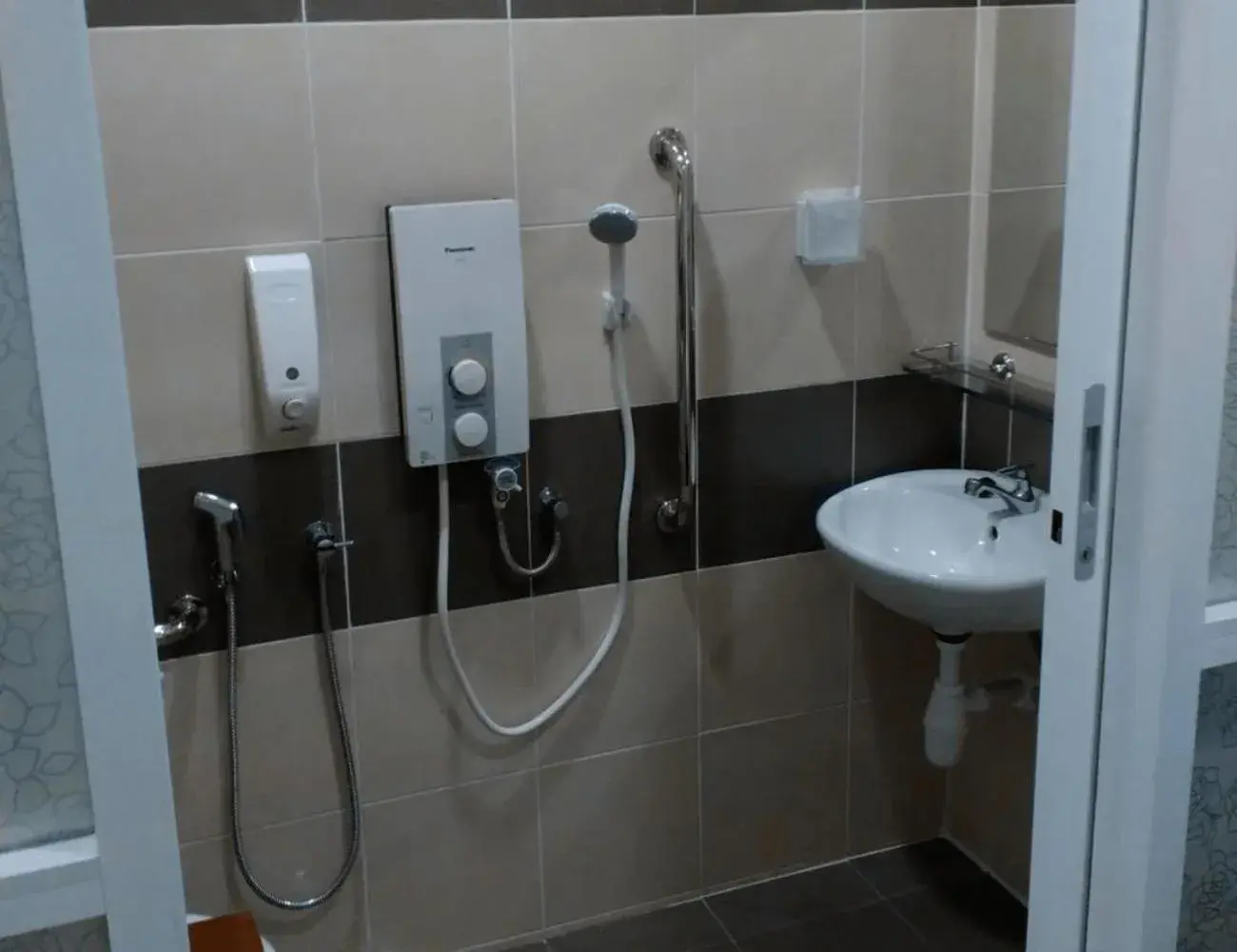 Triple Room in Sun Inns Hotel Ayer Keroh Triple Room in Sun Inns Hotel Ayer Keroh