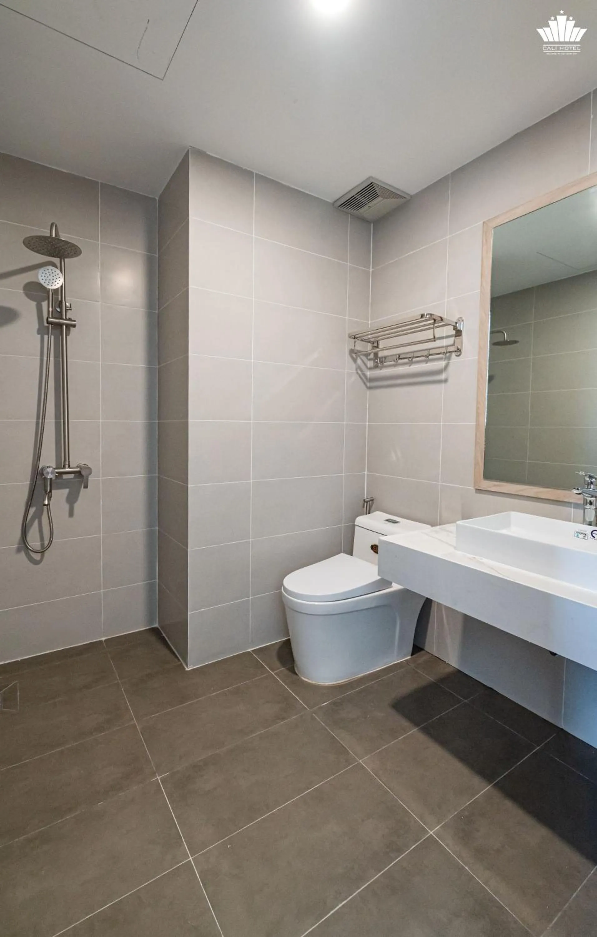Shower in Cali Hotel Quy Nhơn