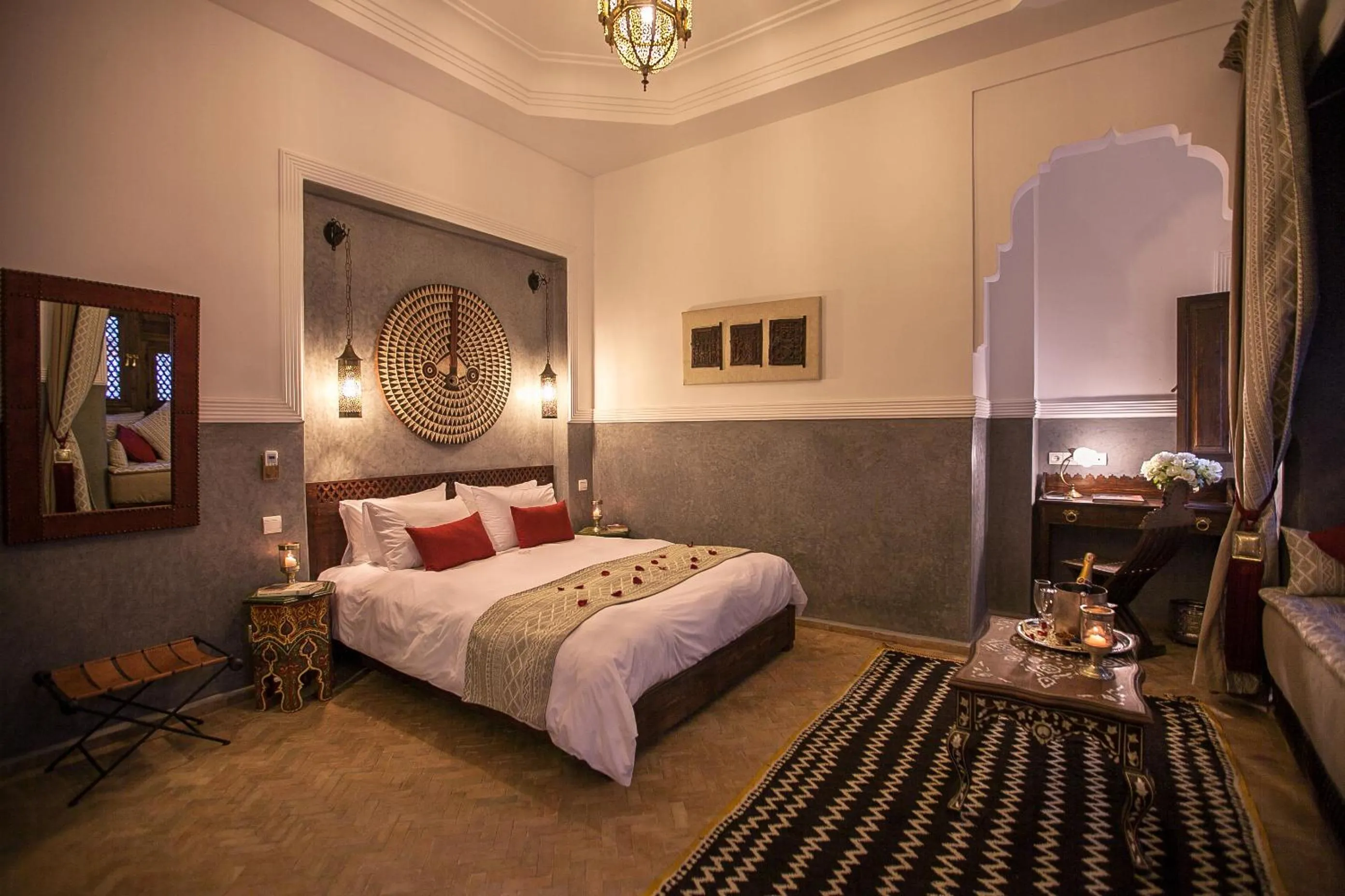 Photo of the whole room, Bed in Riad le Clos des Arts