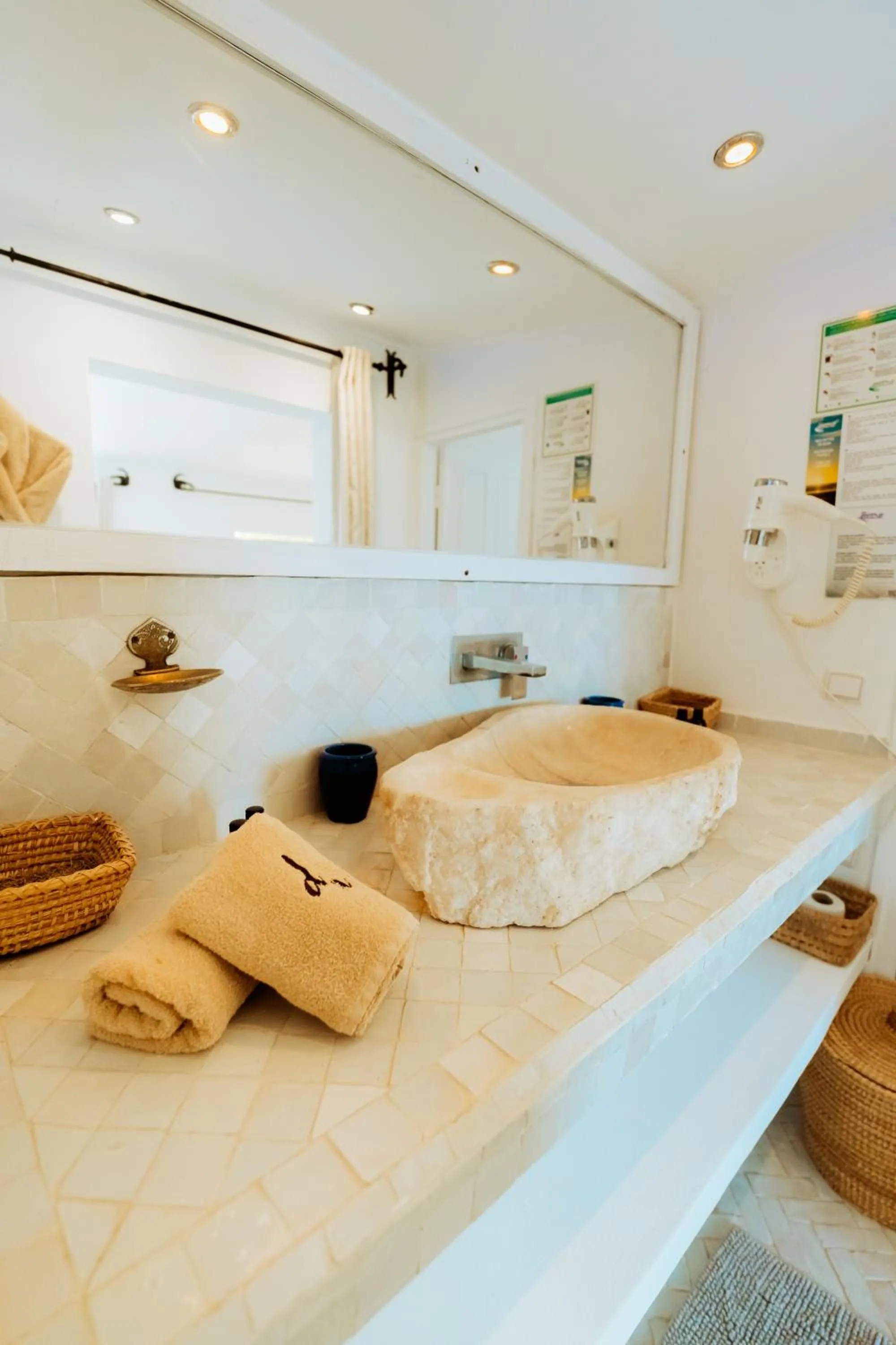 Toilet in Dakhla Attitude