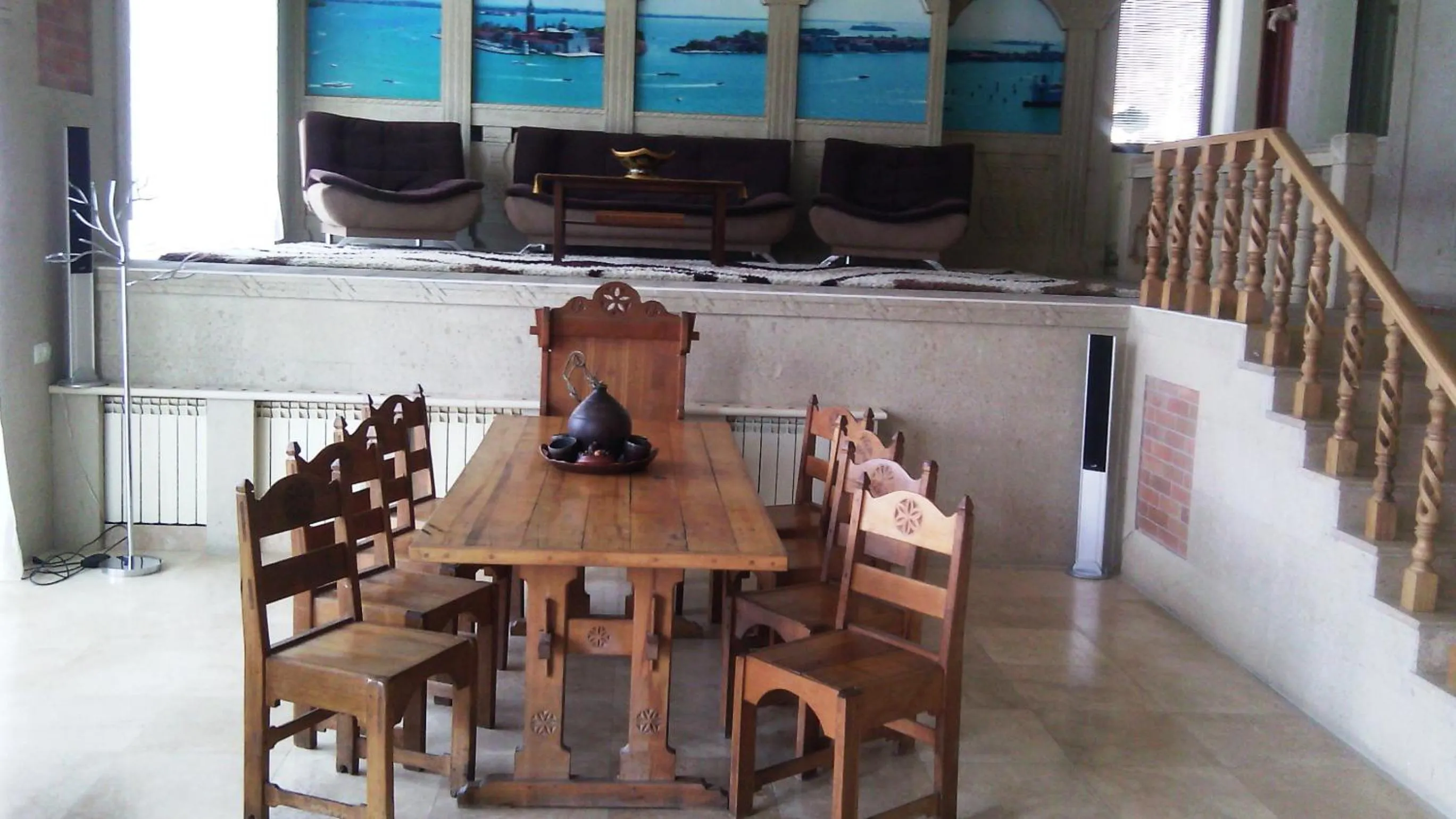 Communal lounge/ TV room in Casanova Inn - Boutique Hotel