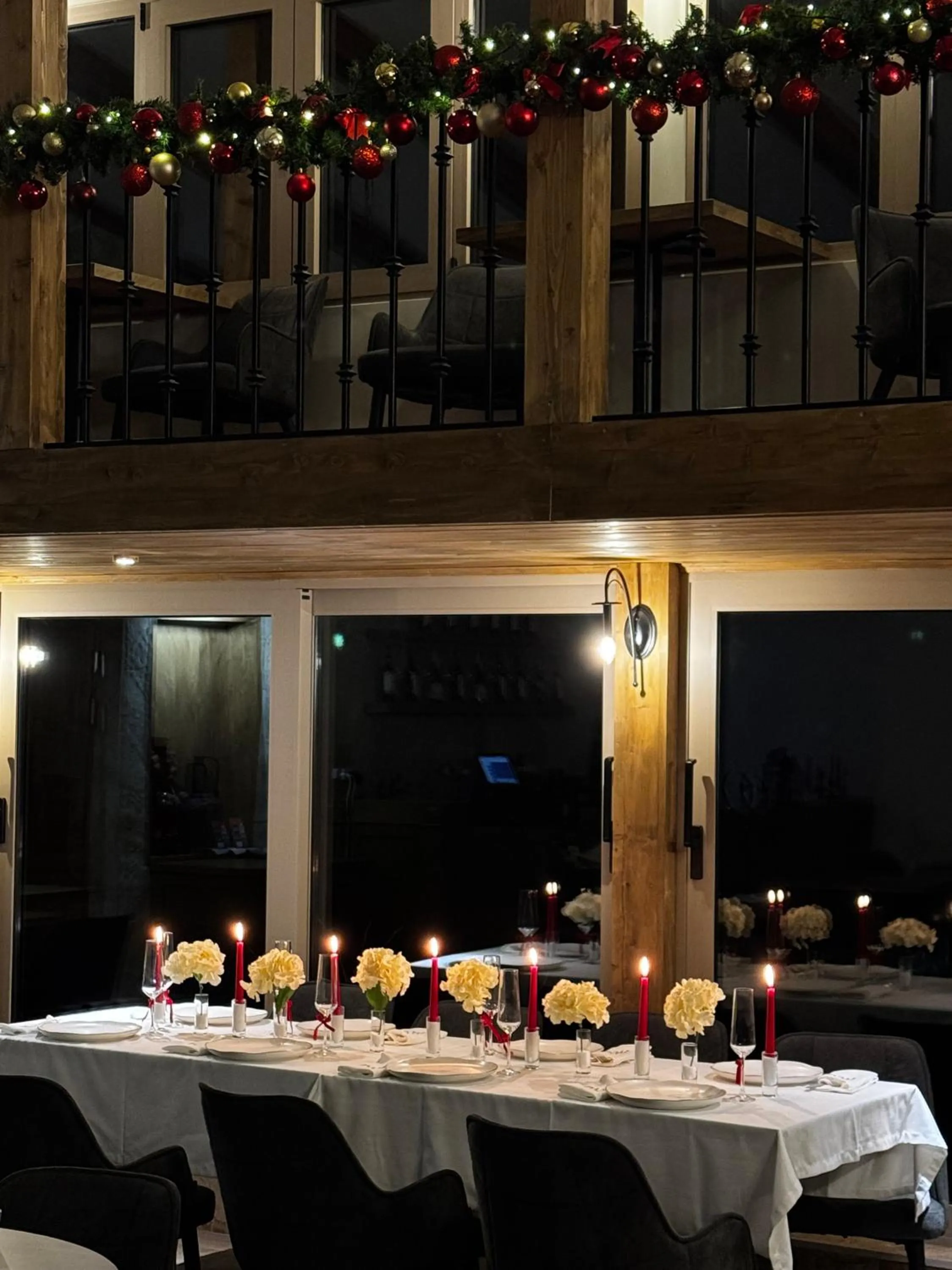 Restaurant/places to eat in Casanova Inn - Boutique Hotel