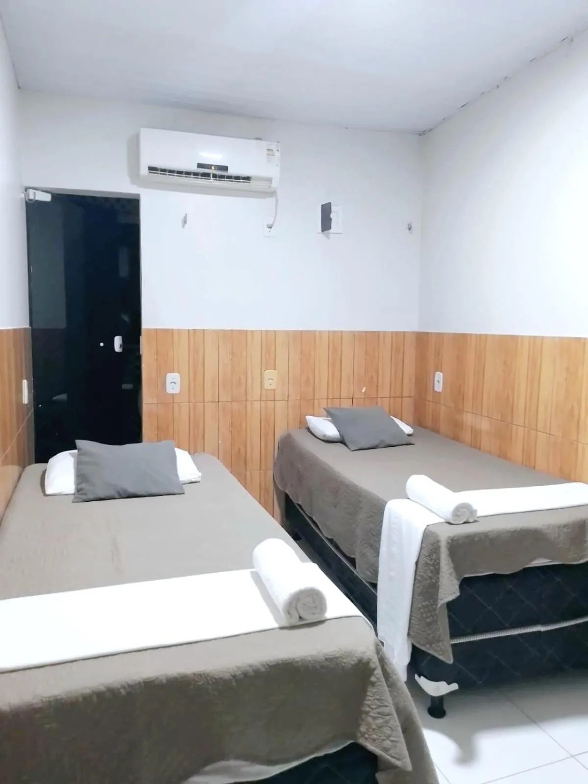 Bed in Canto da Duna Hotel