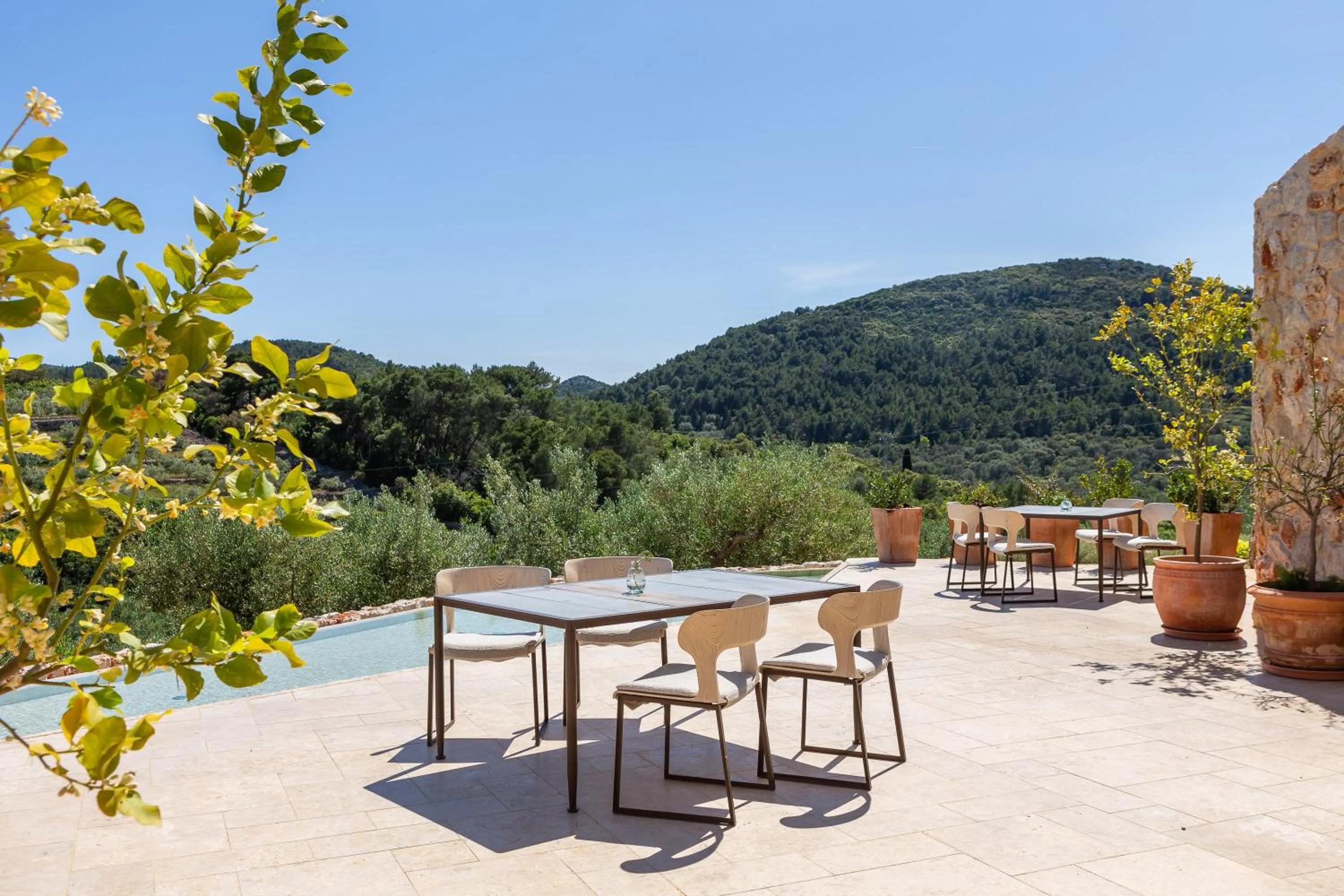 Restaurant/places to eat in Villa Nai 3.3