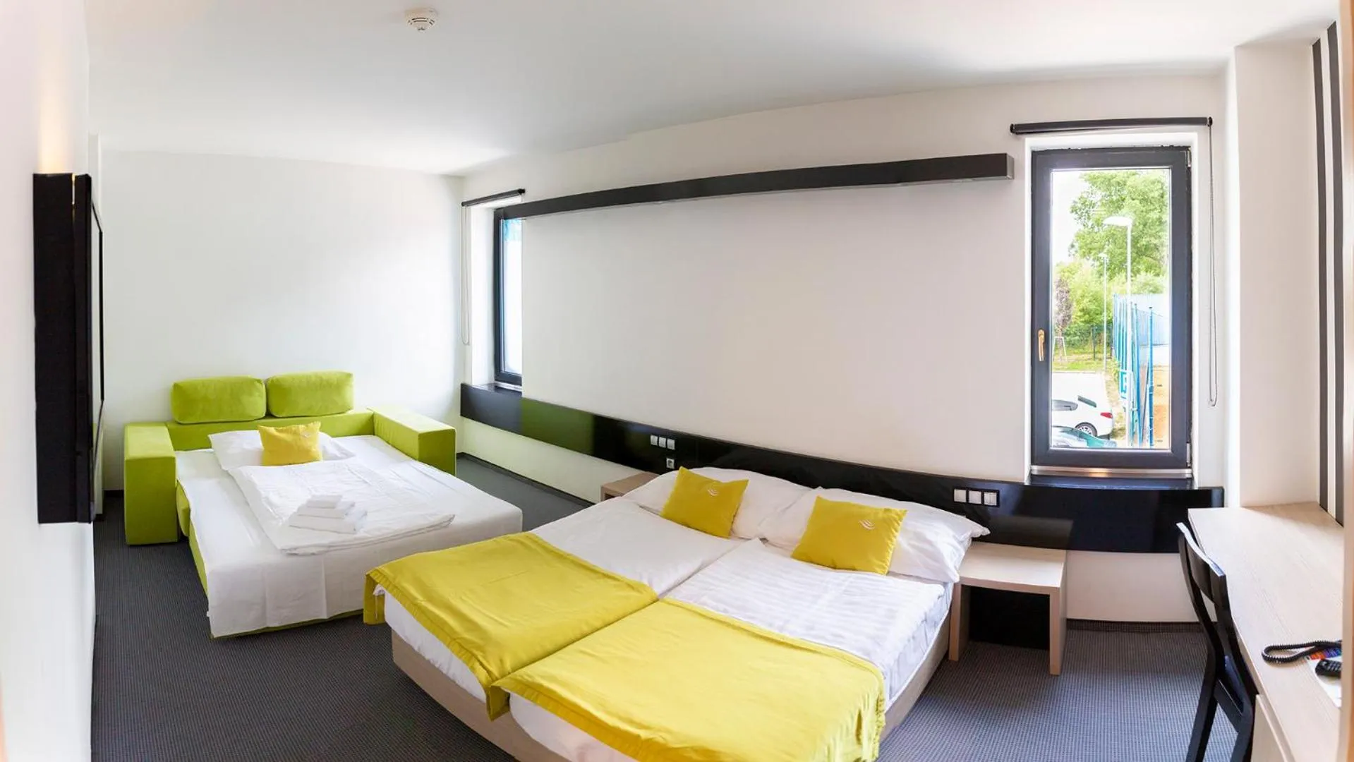 Bed in Hotel AquaCity Riverside