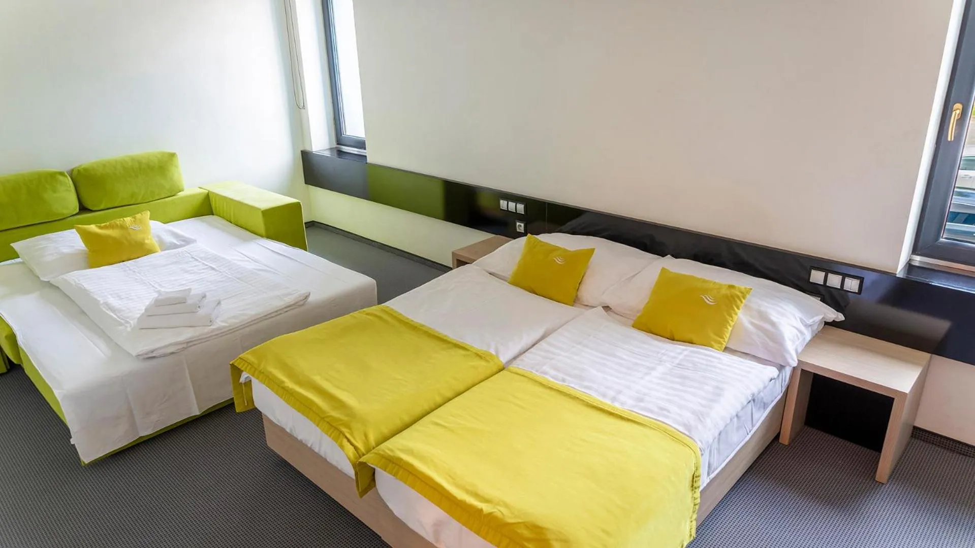 Bedroom, Bed in Hotel AquaCity Riverside