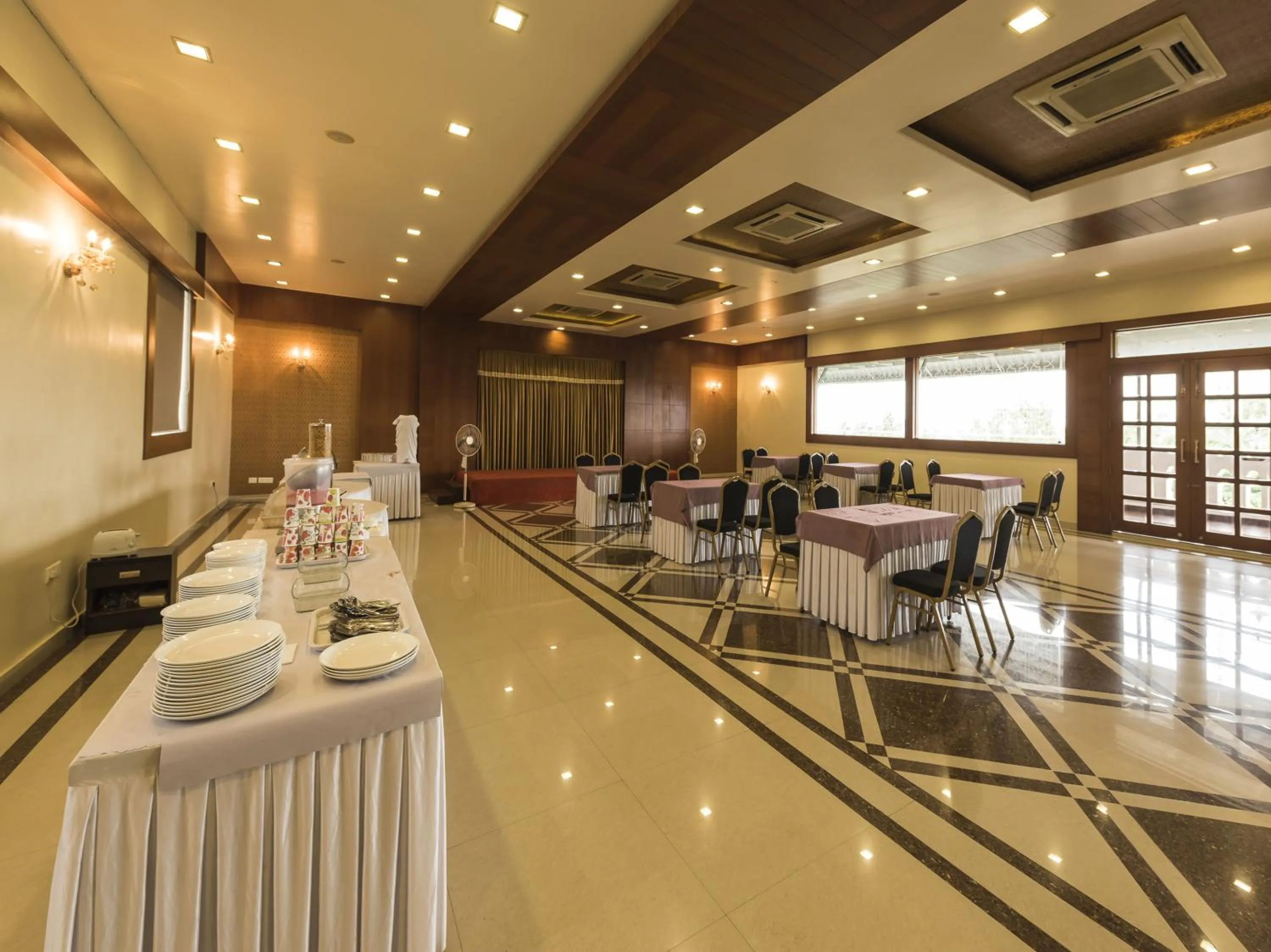 Restaurant/places to eat in National Residency