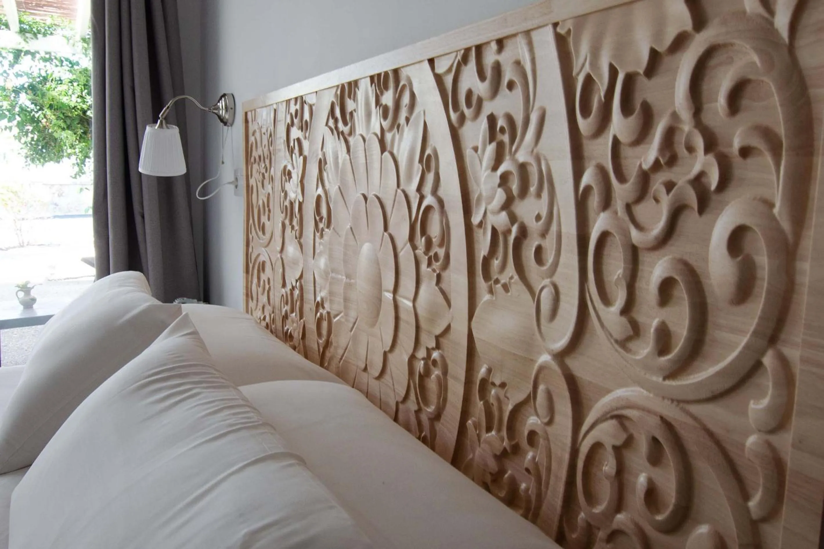 Decorative detail, Bed in Hélène Holidays - Hotel Boutique