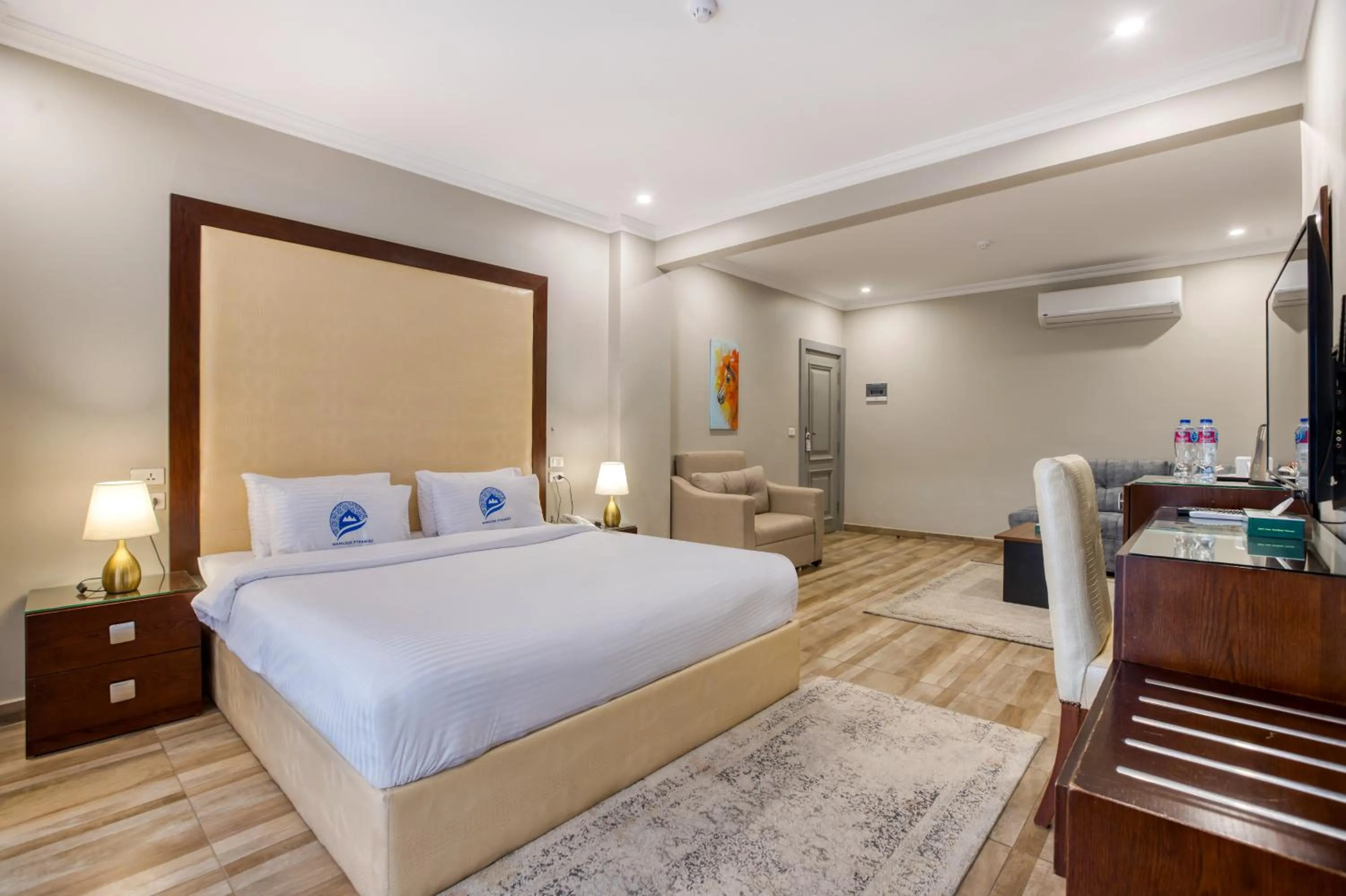 Bedroom, Bed in Mamlouk Pyramids Hotel