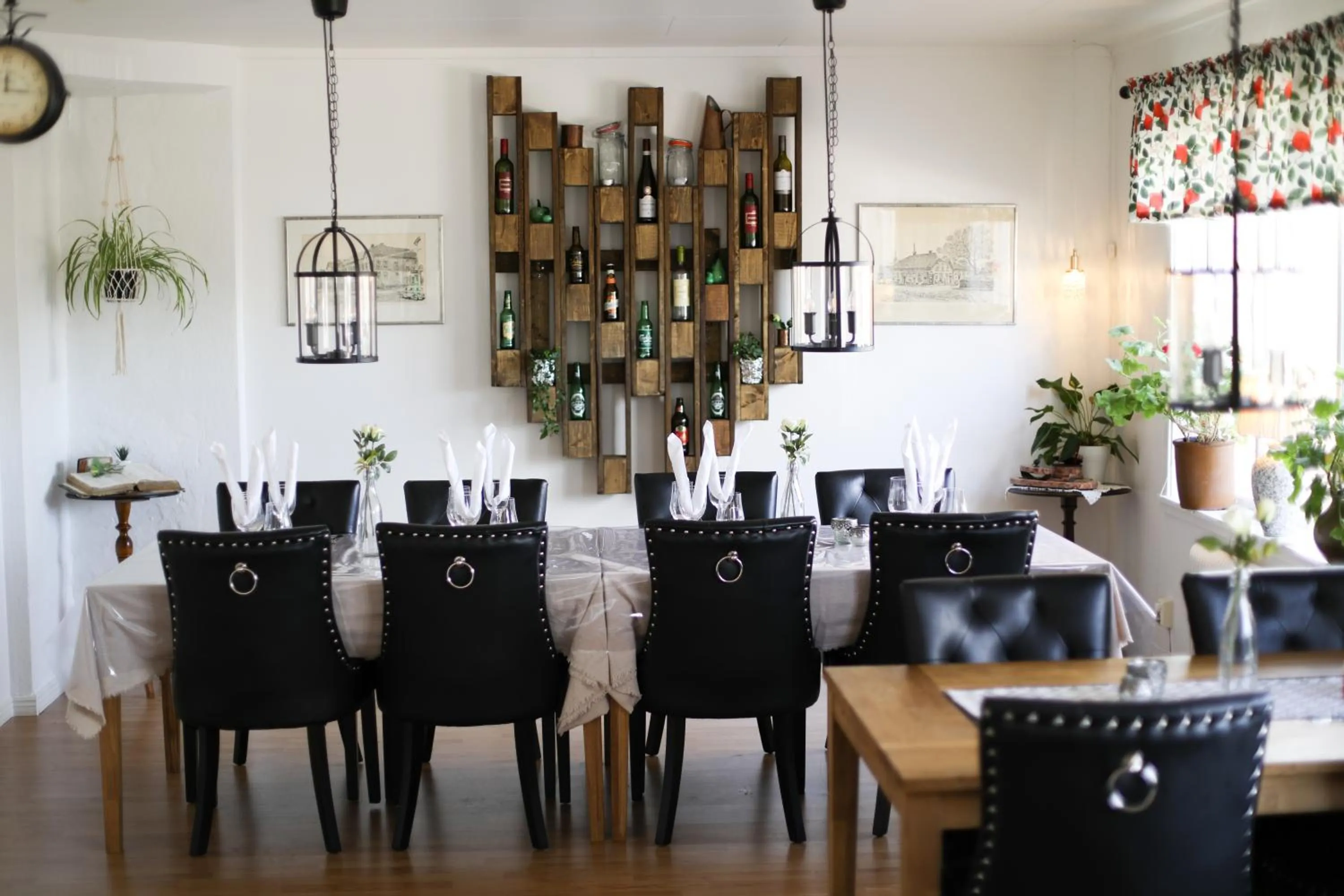 Restaurant/places to eat in Apelkvistens Wärdshus & Logi