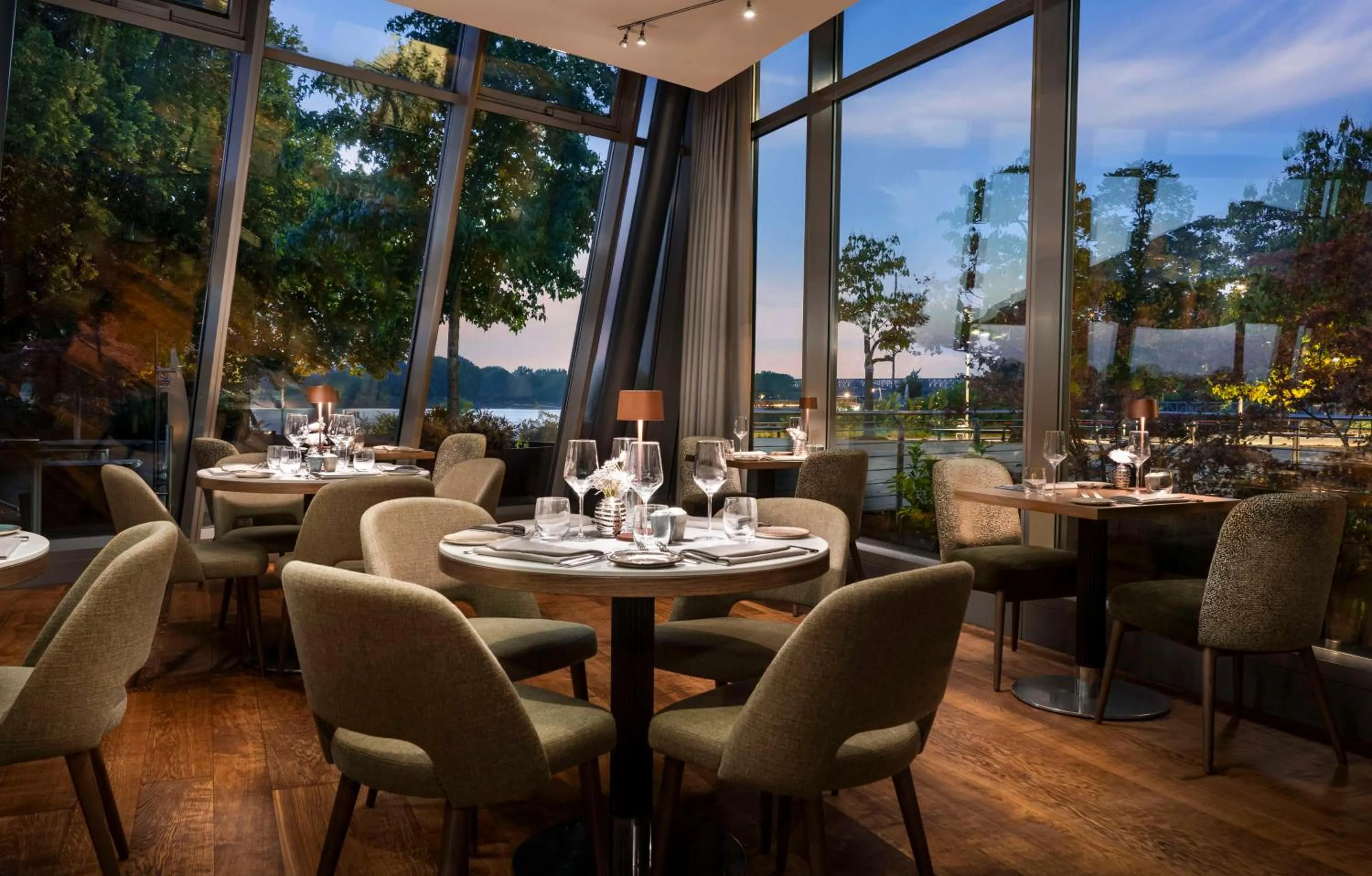 Restaurant/places to eat in Hyatt Regency Mainz