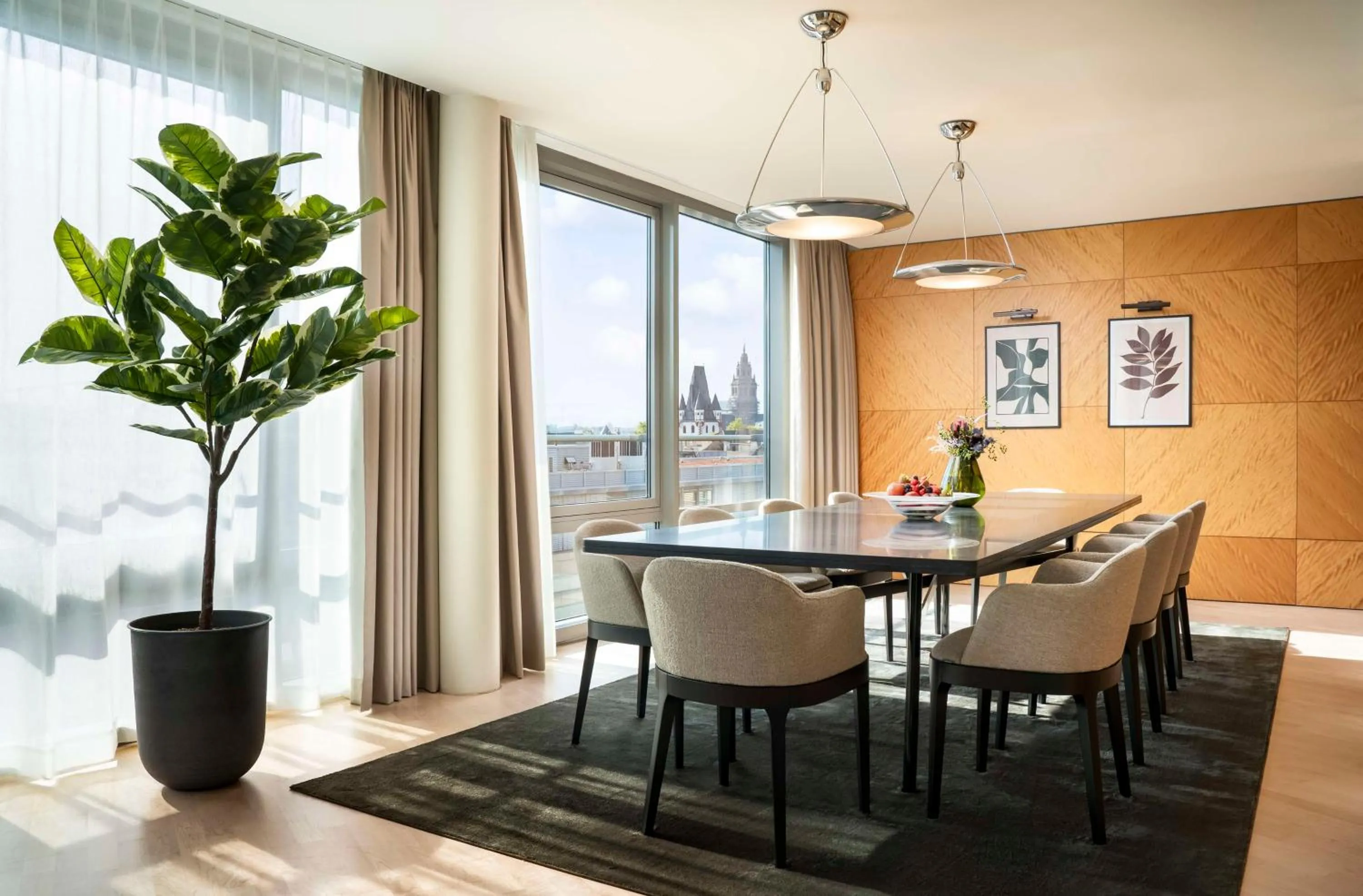 Photo of the whole room in Hyatt Regency Mainz