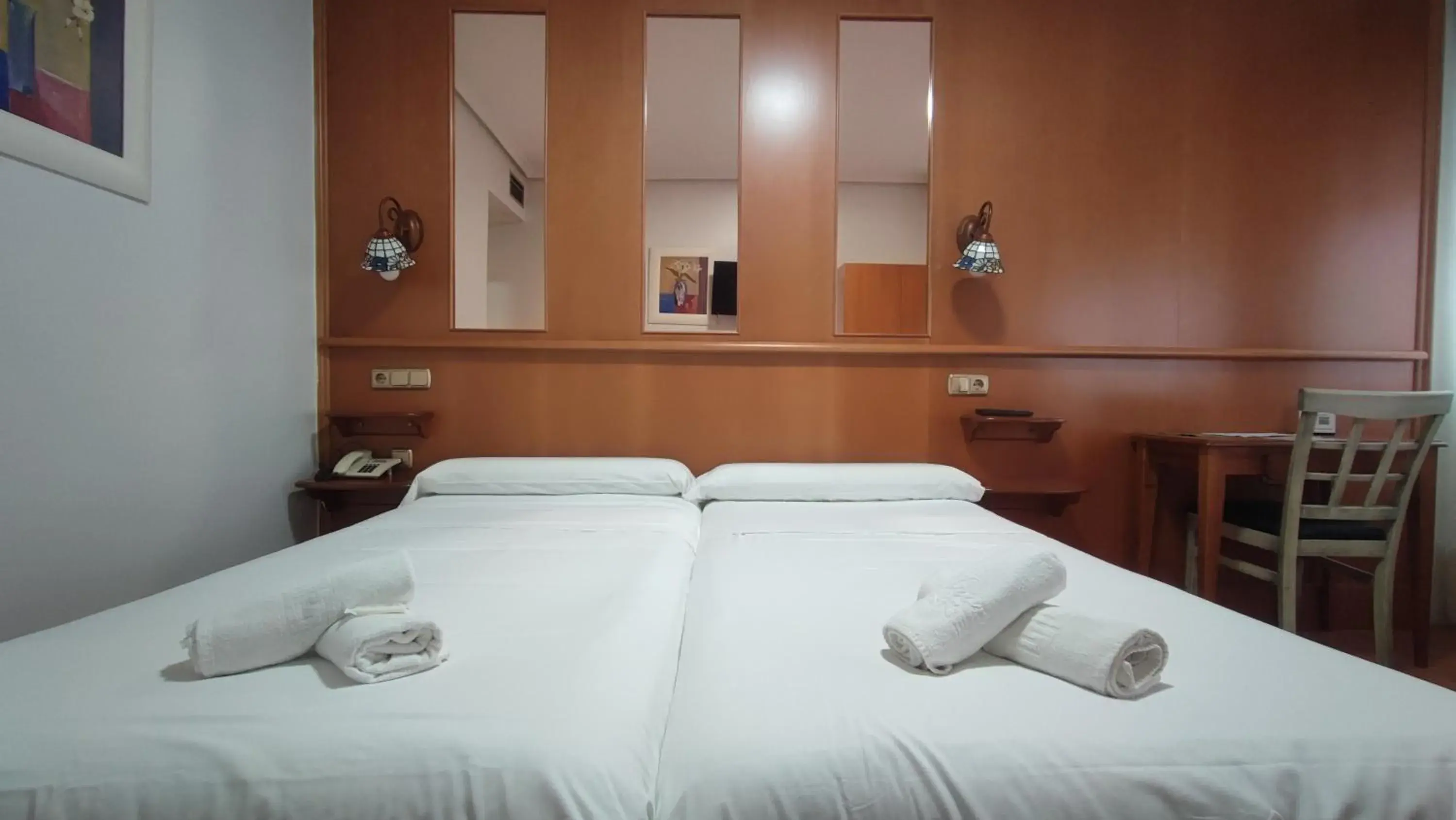 Twin Room in Hotel Aro'S Twin Room in Hotel Aro'S