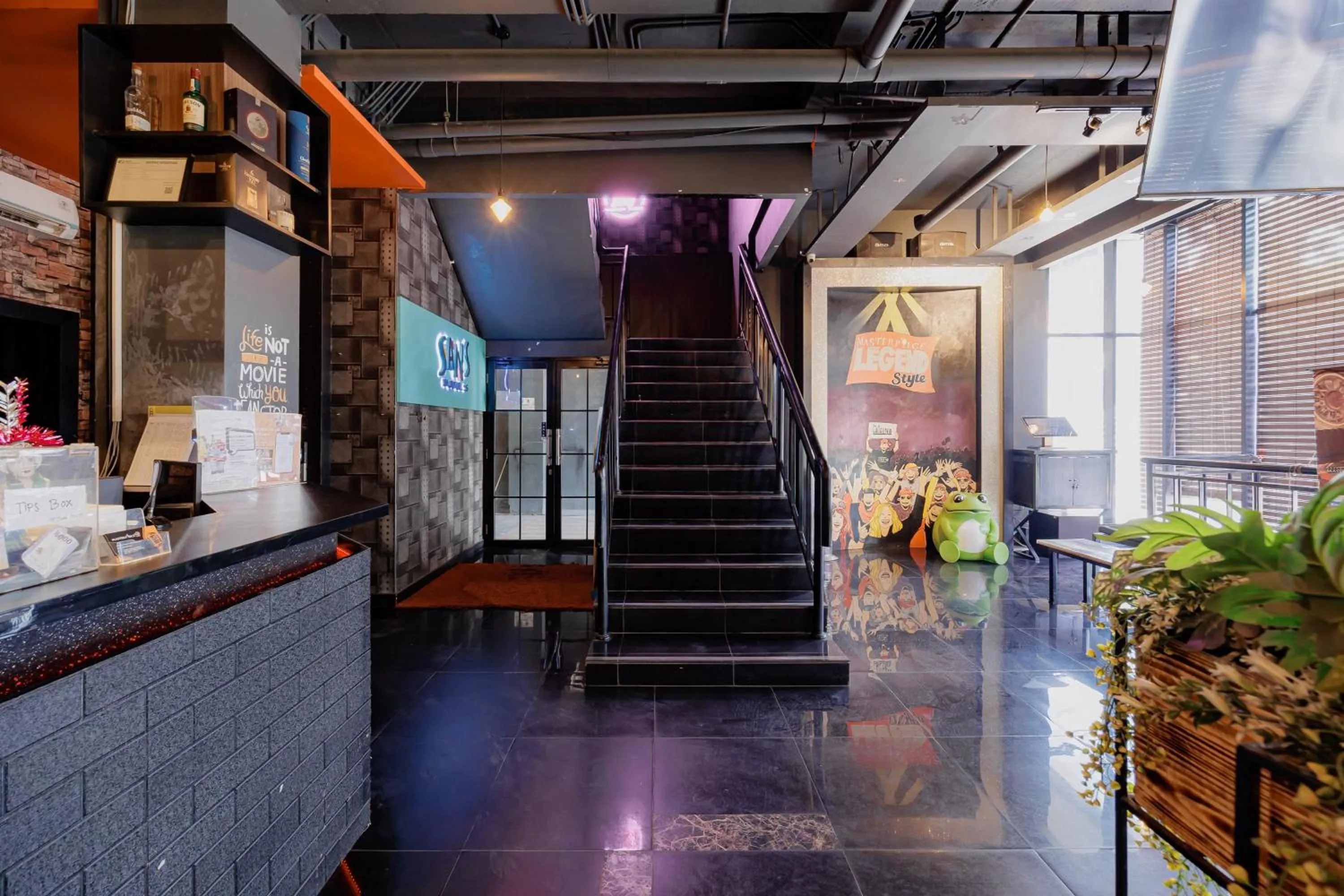 Lobby or reception in Sans Hotel Roxy Jakarta