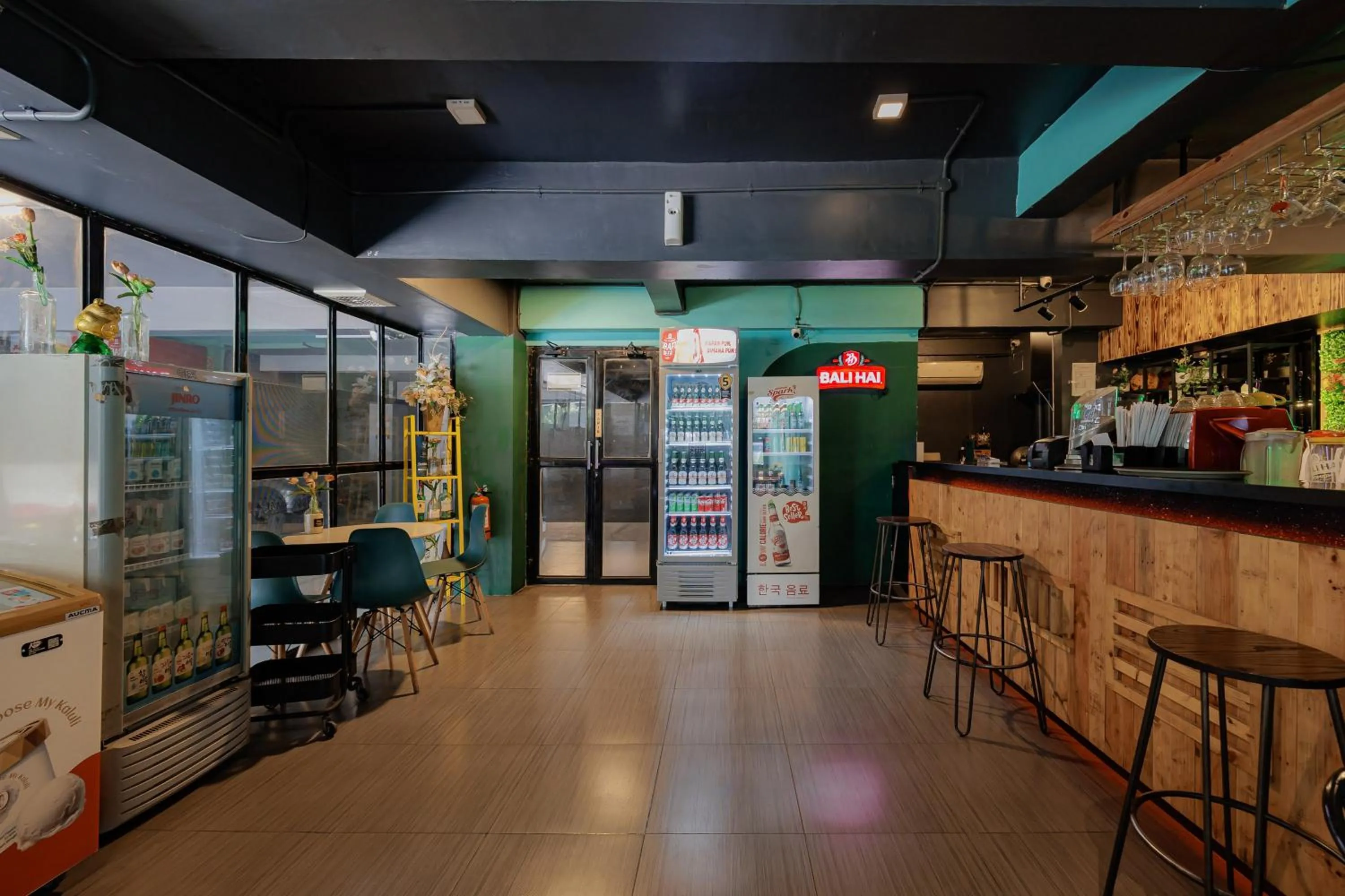 minibar in Sans Hotel Roxy Jakarta