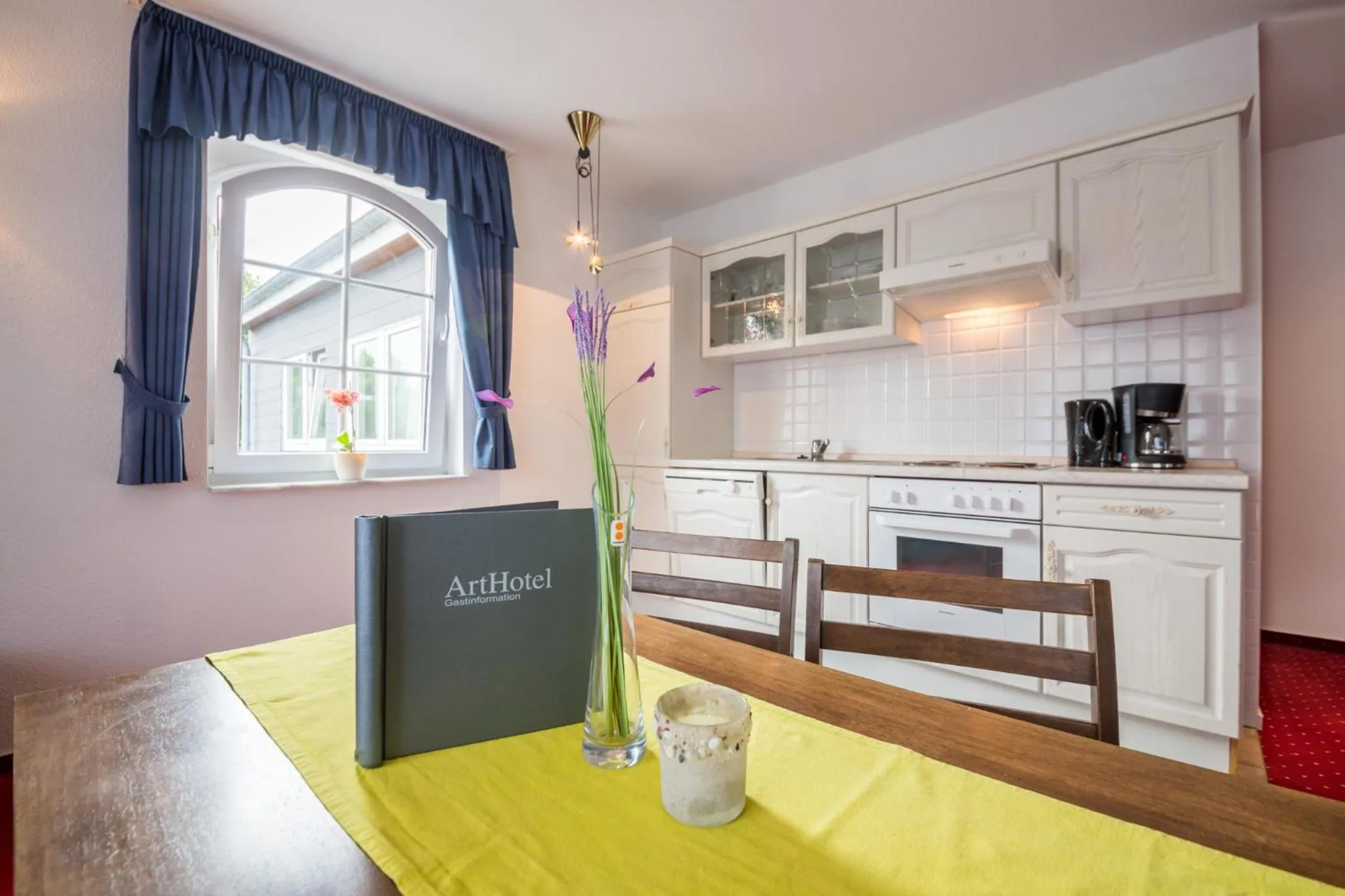 Kitchen or kitchenette in ArtHotel mare
