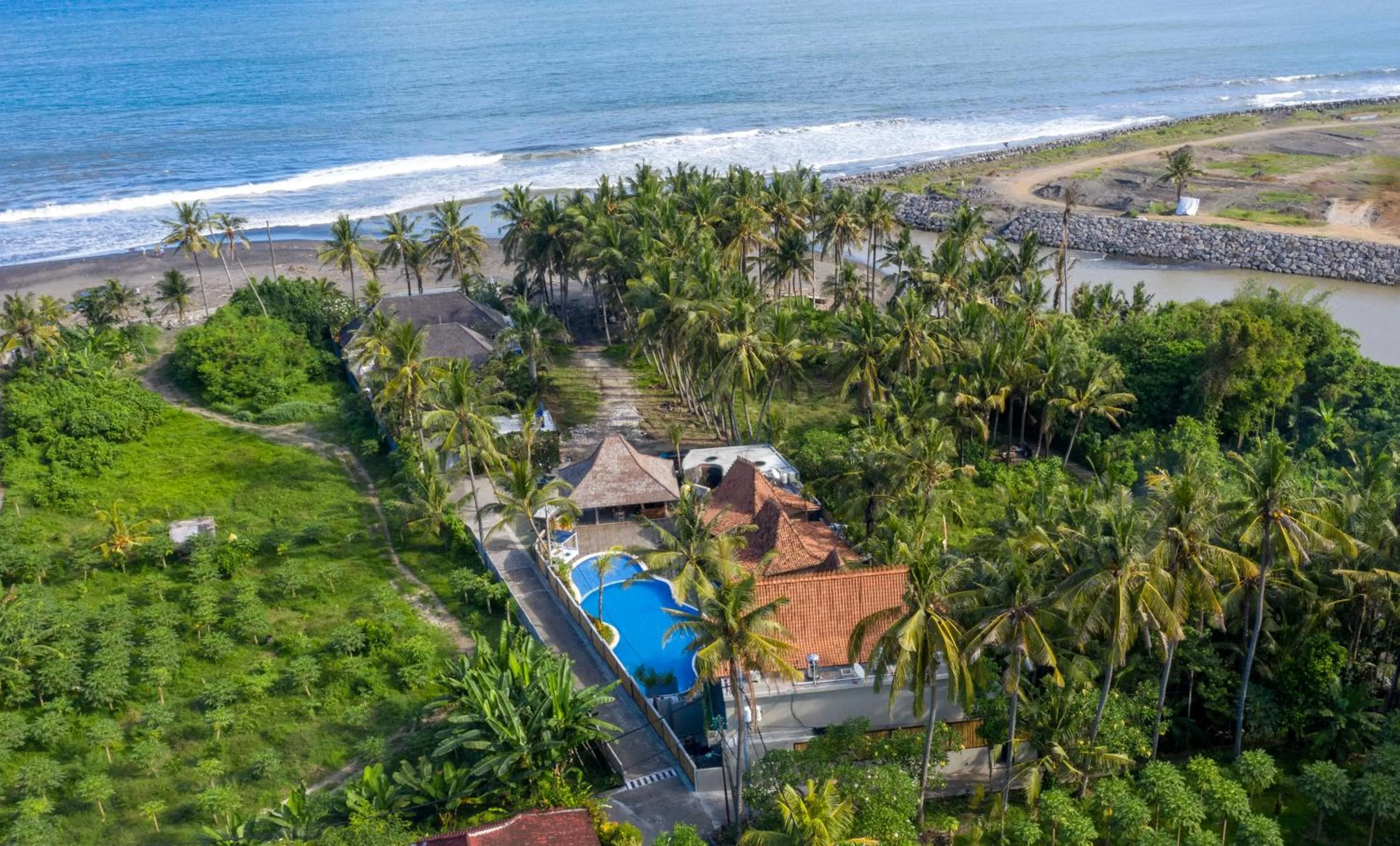Property building in Kutus Kutus Estuary Saba Beach