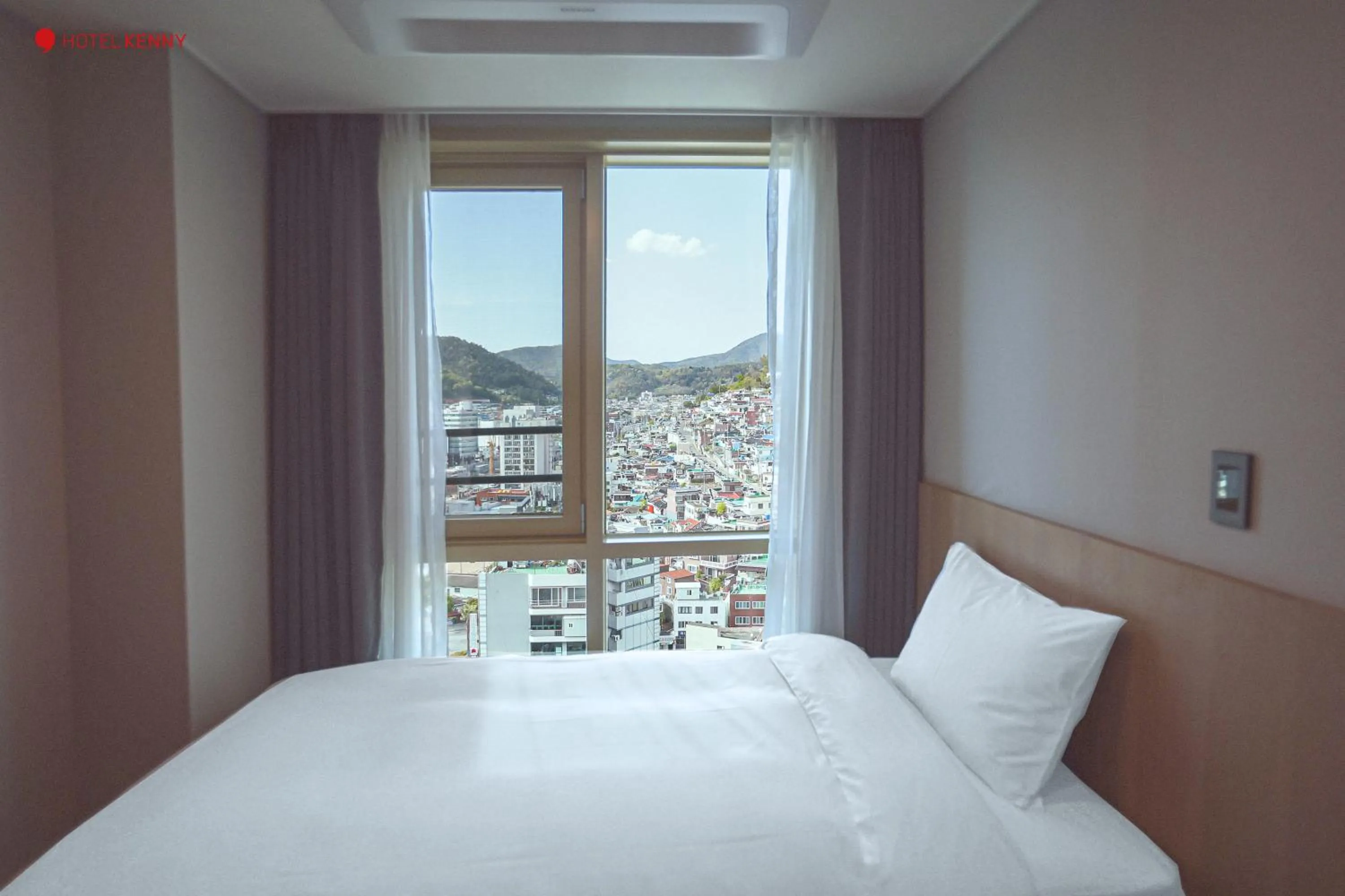 Bedroom, Bed in Hotel Kenny Yeosu