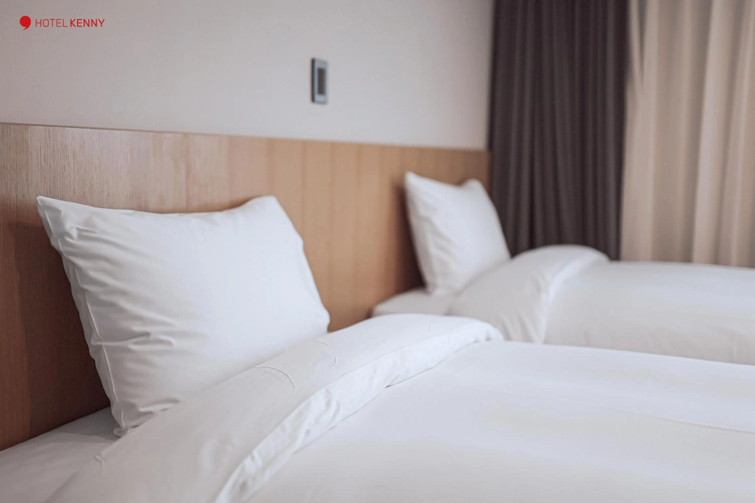 Bedroom, Bed in Hotel Kenny Yeosu