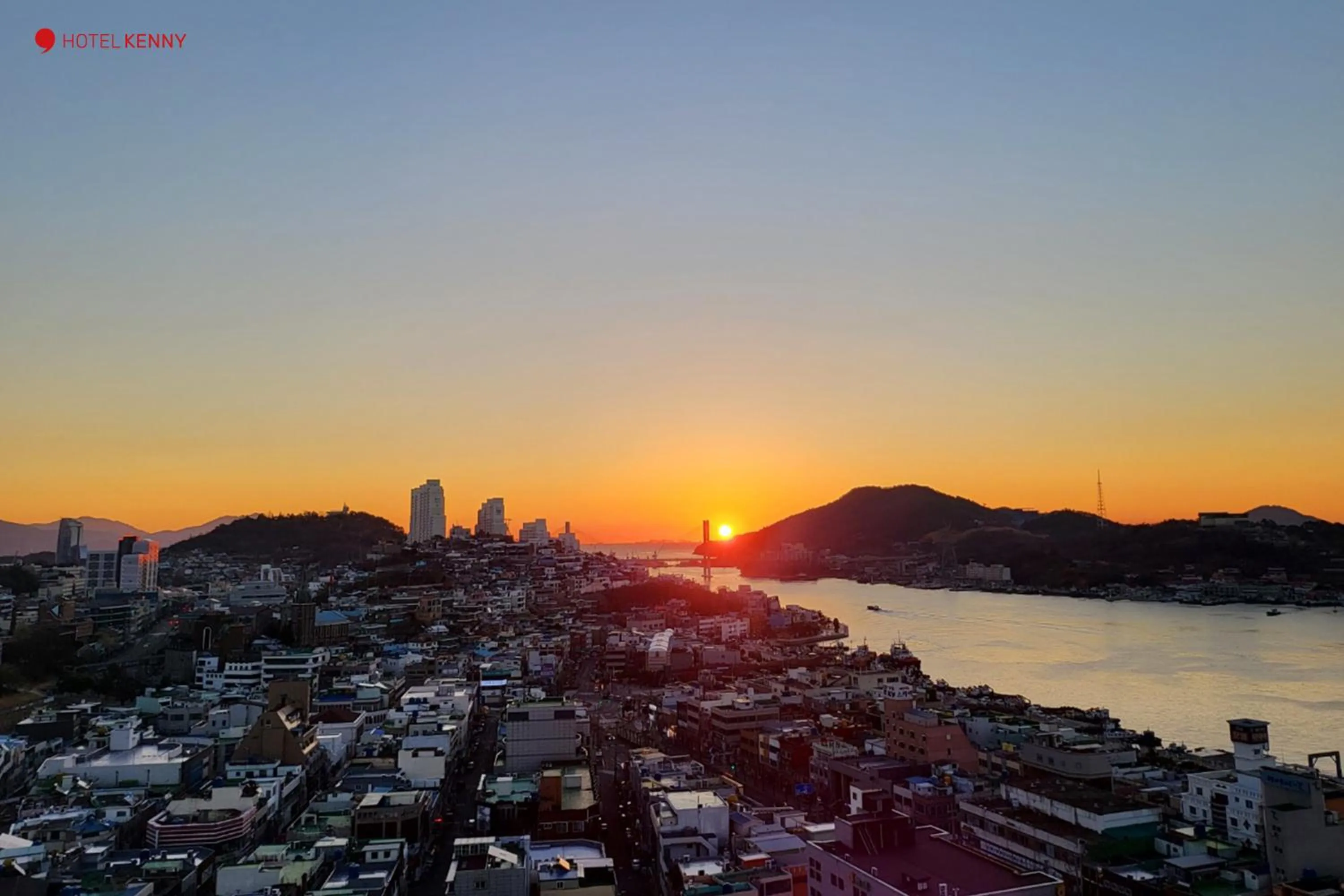 Sunset in Hotel Kenny Yeosu