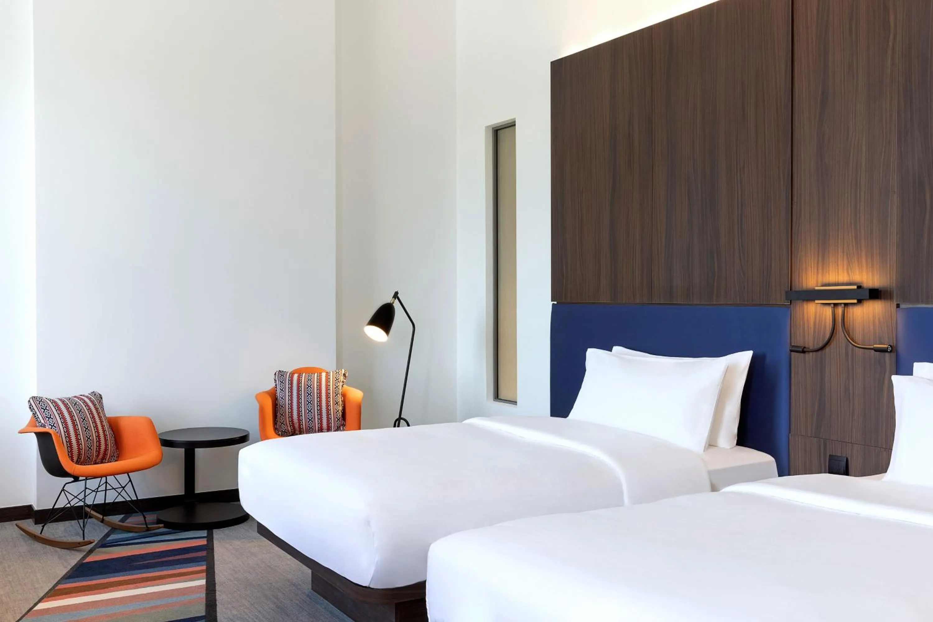 Photo of the whole room, Bed in Aloft Al Mina, Dubai Jumeirah