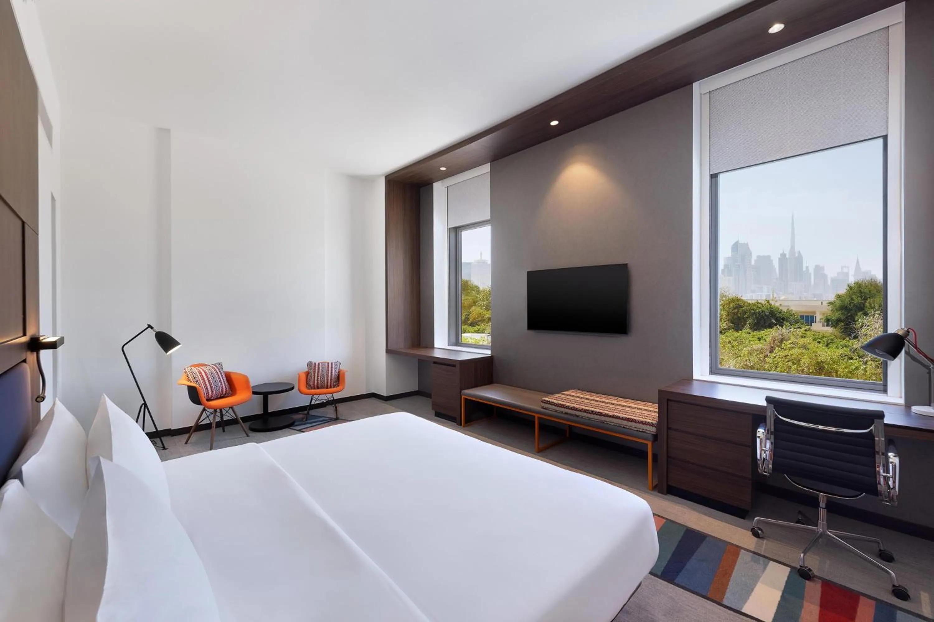 Photo of the whole room, Bed in Aloft Al Mina, Dubai Jumeirah