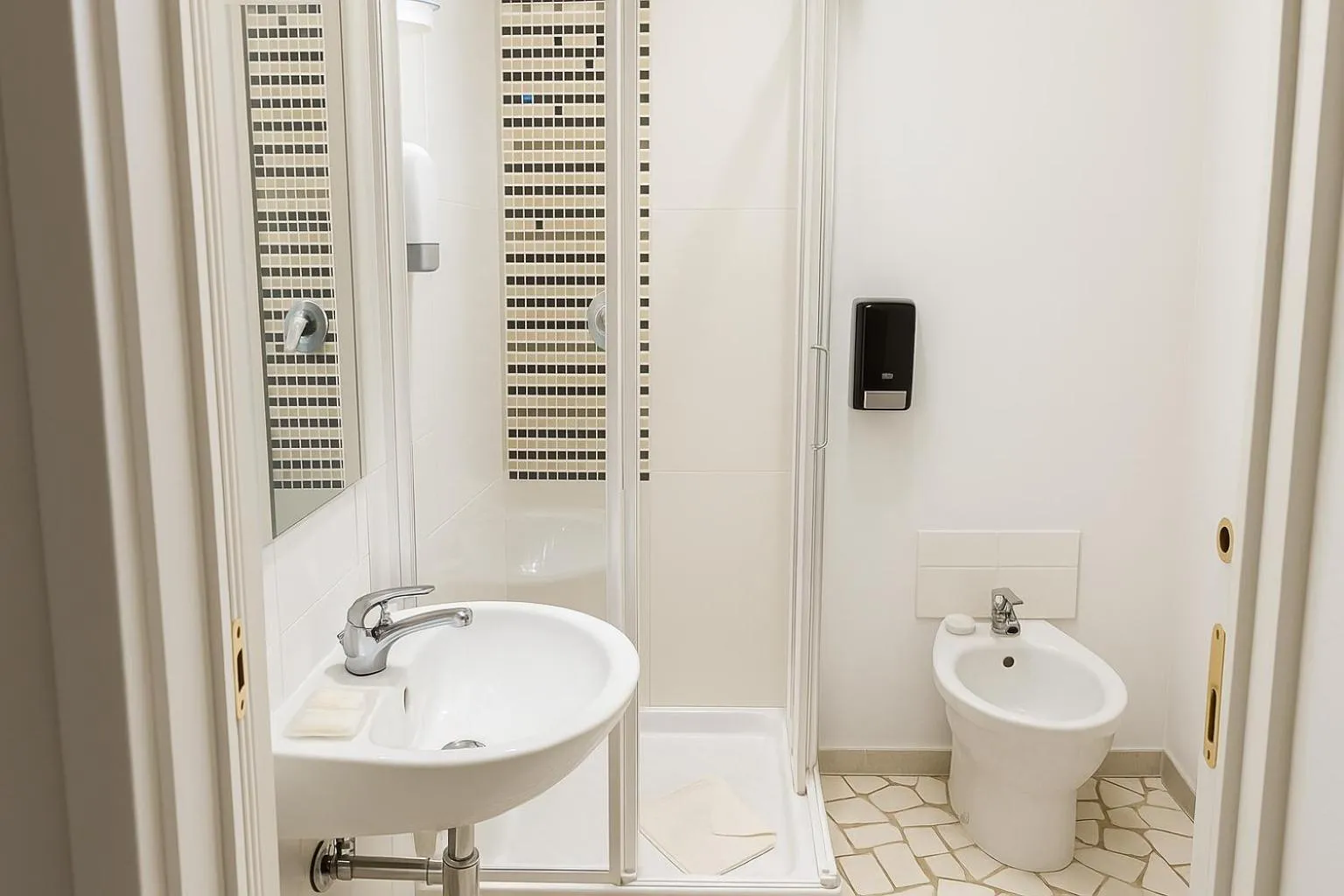 Roma Talenti Breme B&B