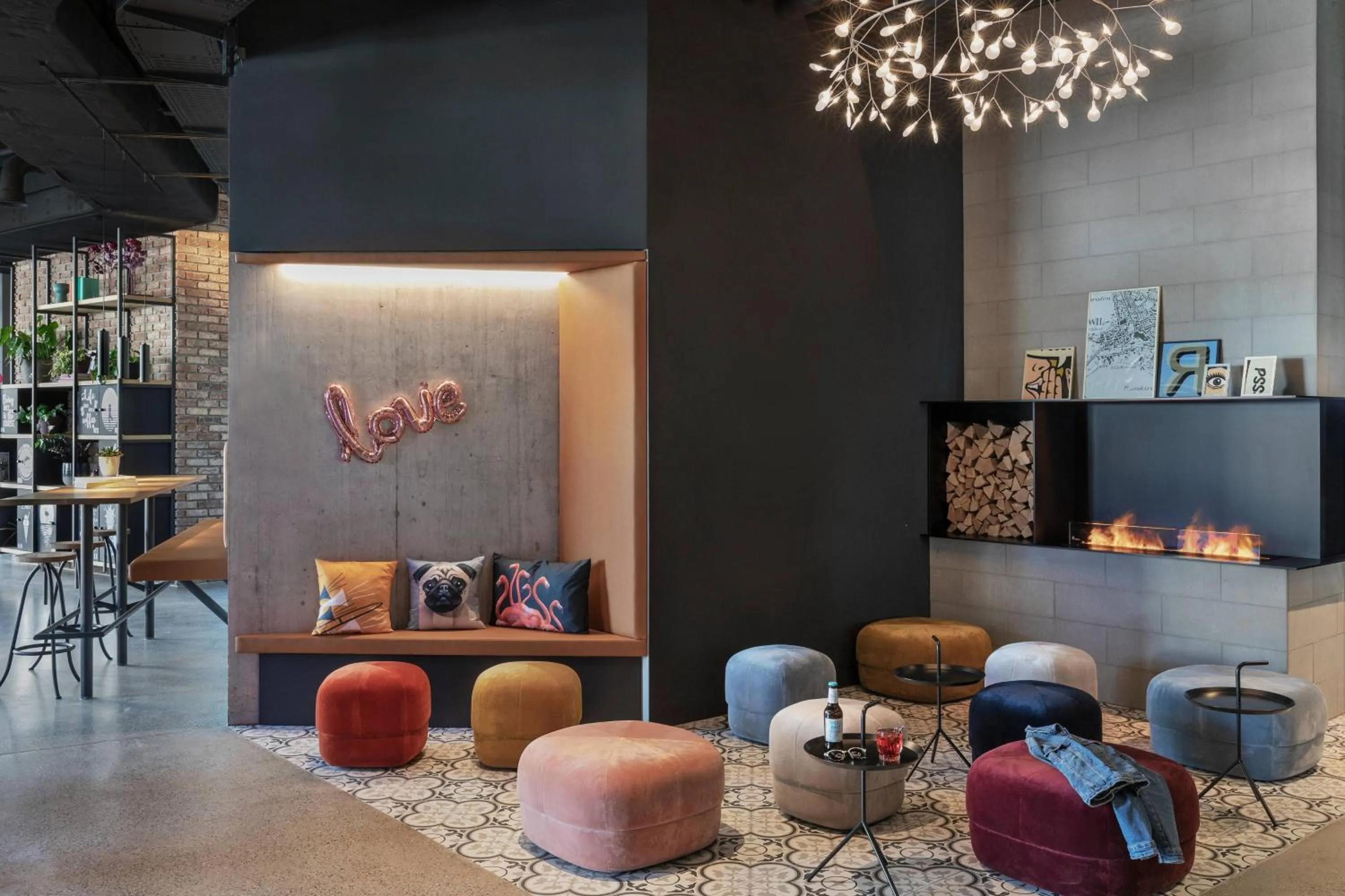 Lobby or reception in Moxy Rapperswil