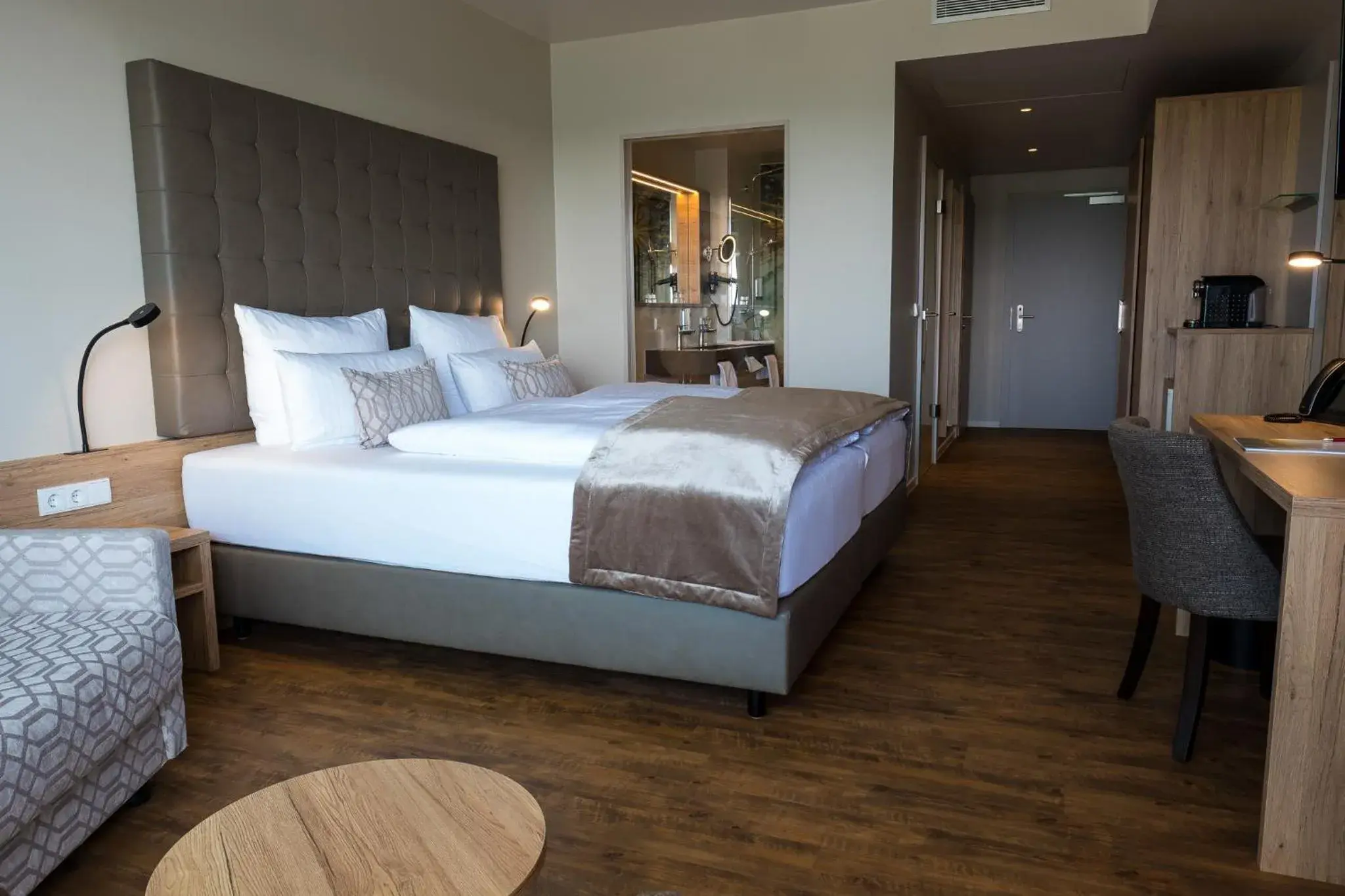 Junior Suite with Balcony - single occupancy in Rebhan's Business und Wellness Hotel Junior Suite with Balcony - single occupancy in Rebhan's Business und Wellness Hotel