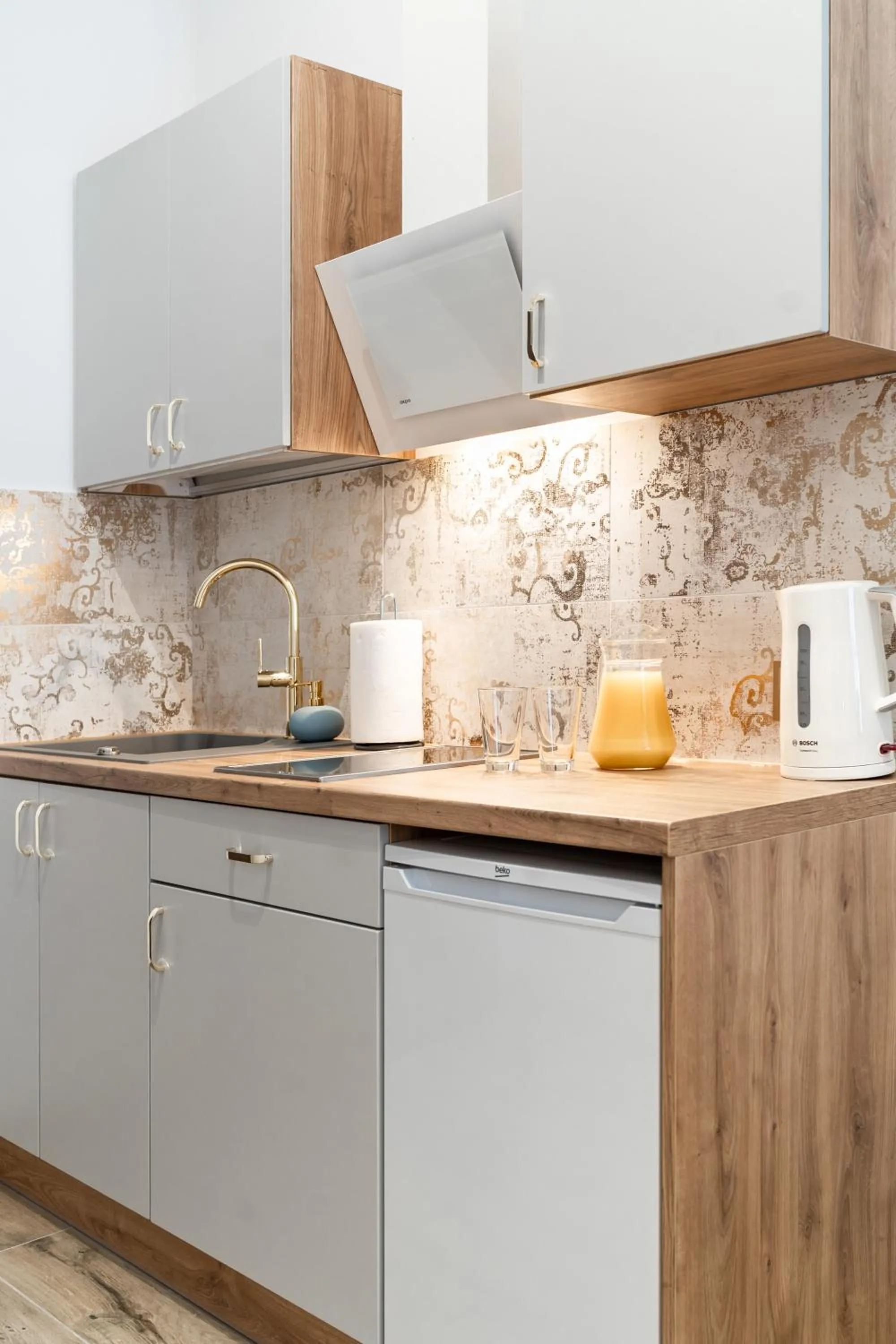 Kitchen or kitchenette in Helios Aparthotel