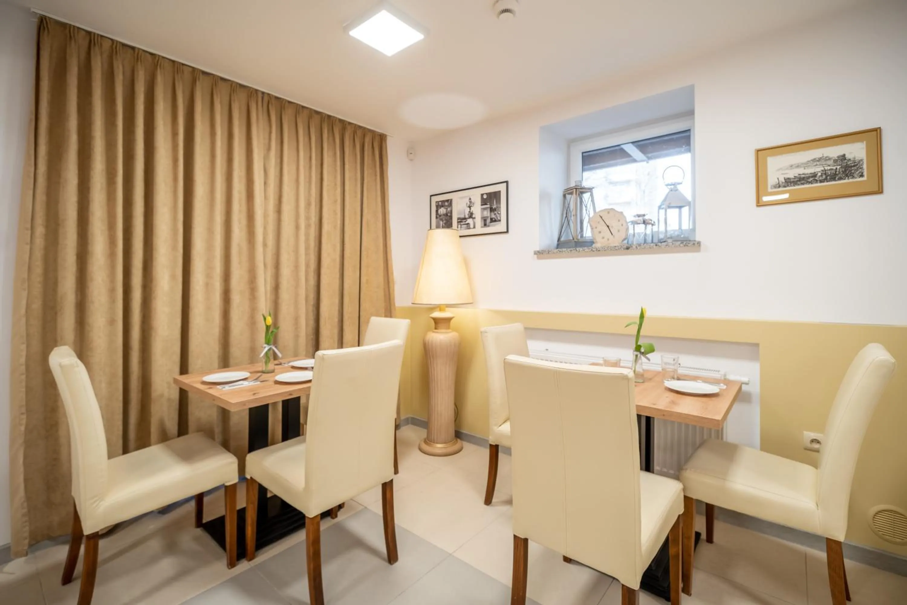 Restaurant/places to eat in Helios Aparthotel