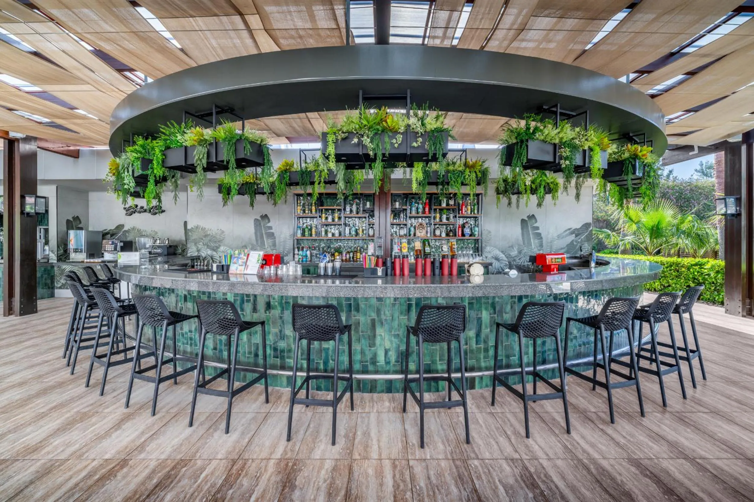 Lounge or bar in Royal Garden Beach Hotel