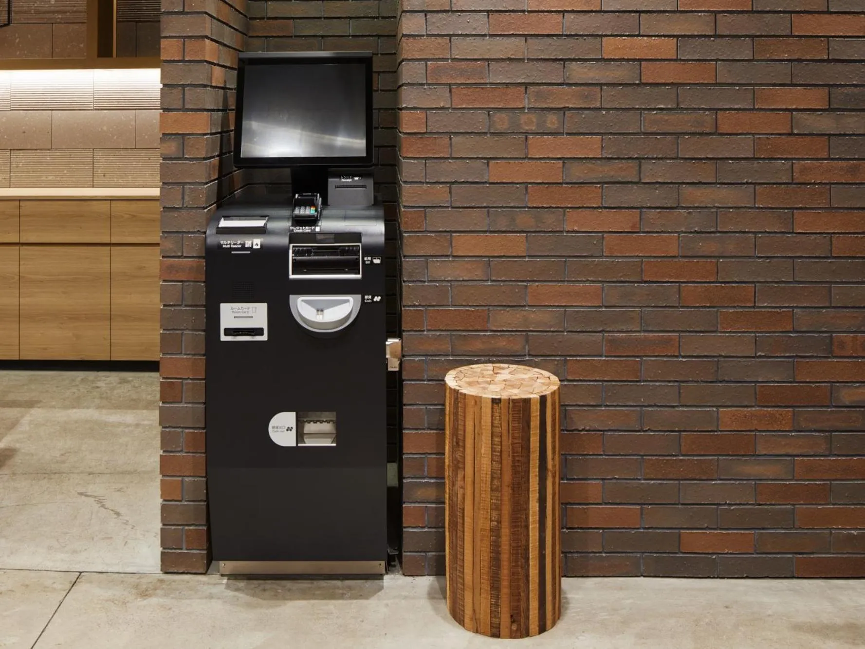 Area and facilities in LAMP LIGHT BOOKS HOTEL sapporo