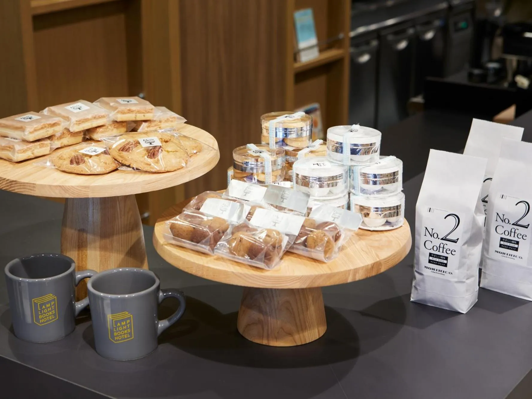 Food and drinks in LAMP LIGHT BOOKS HOTEL sapporo