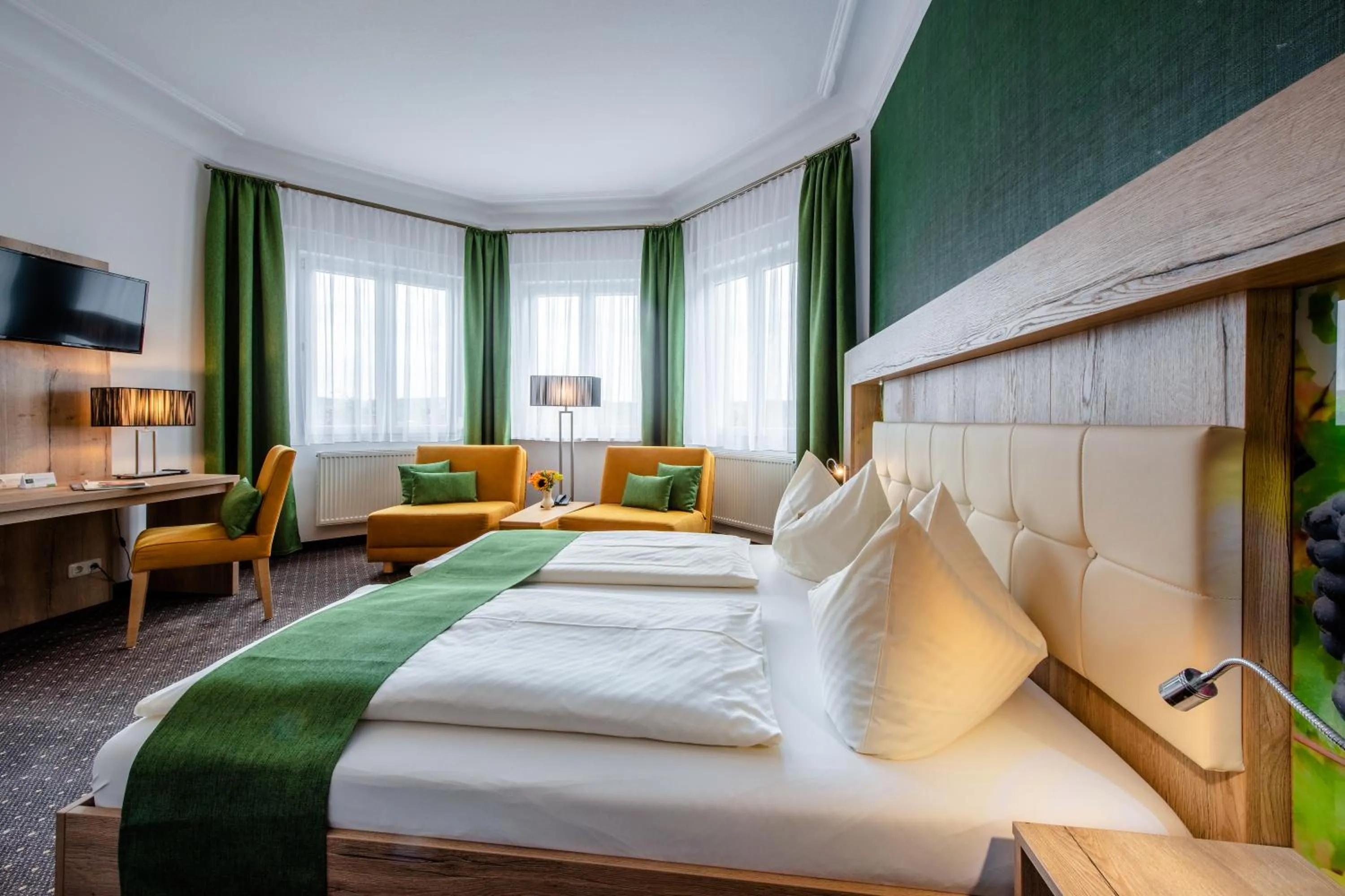 Living room, Bed in Flair Hotel Villa Ilske