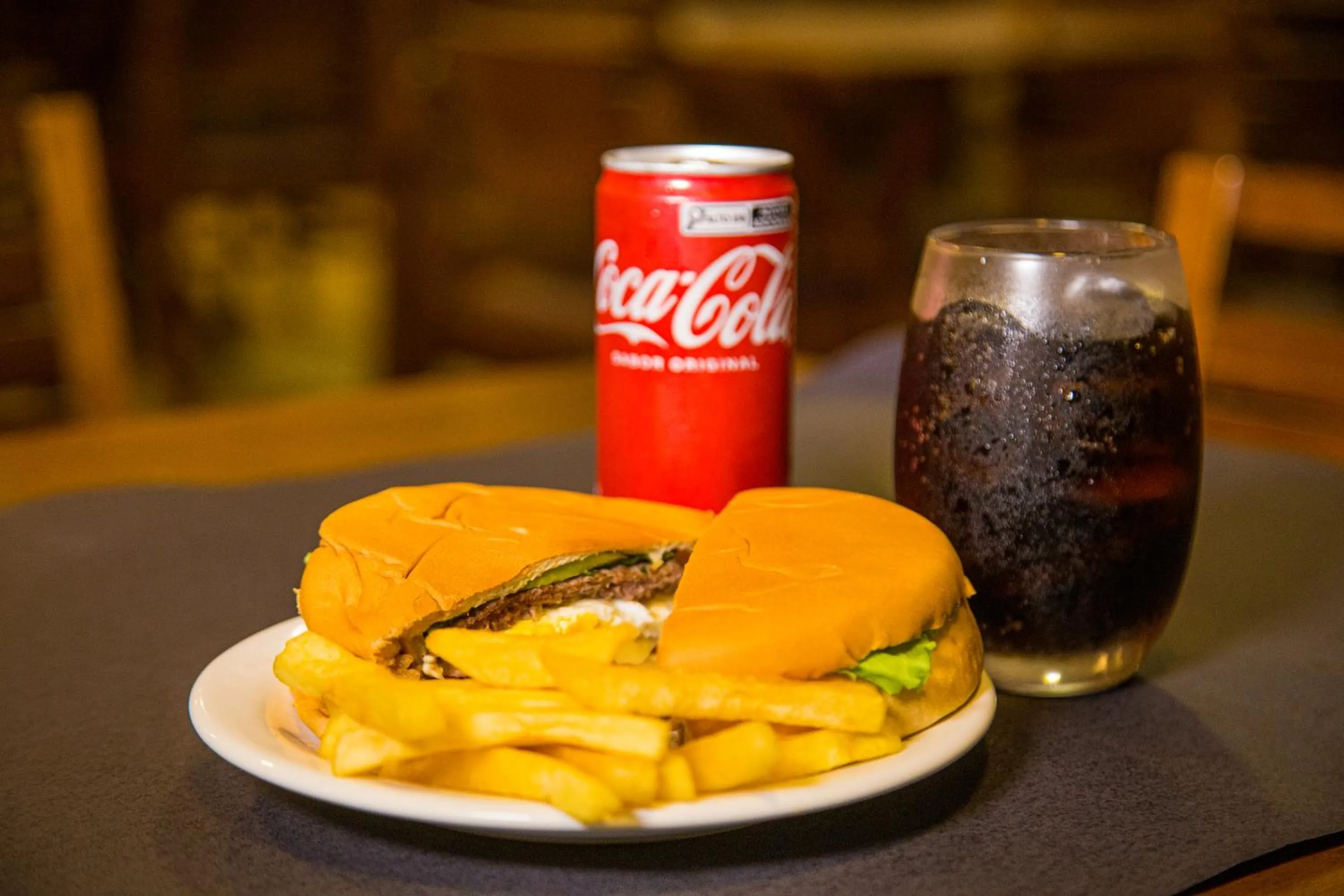 Restaurant/places to eat in Hotel Uipi